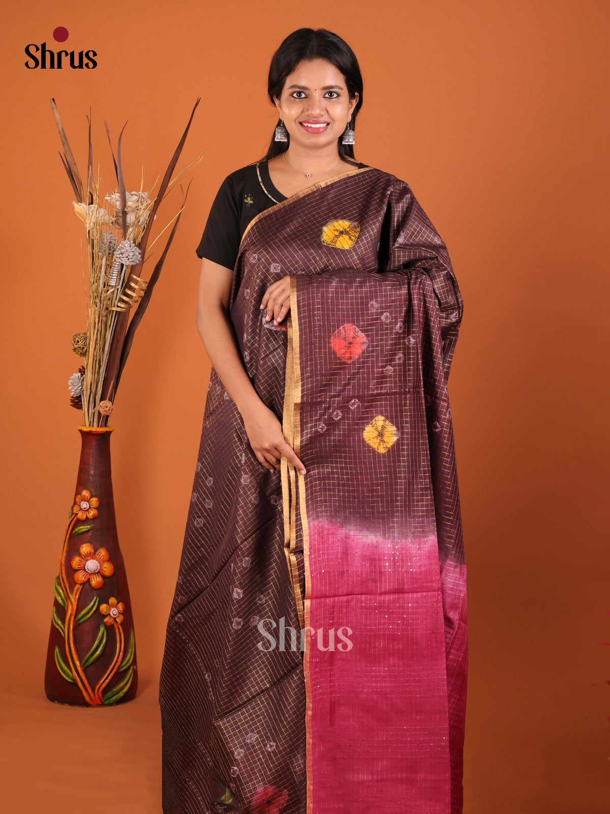 DIS05498 - Shibori Saree - Shop on Shrus.com