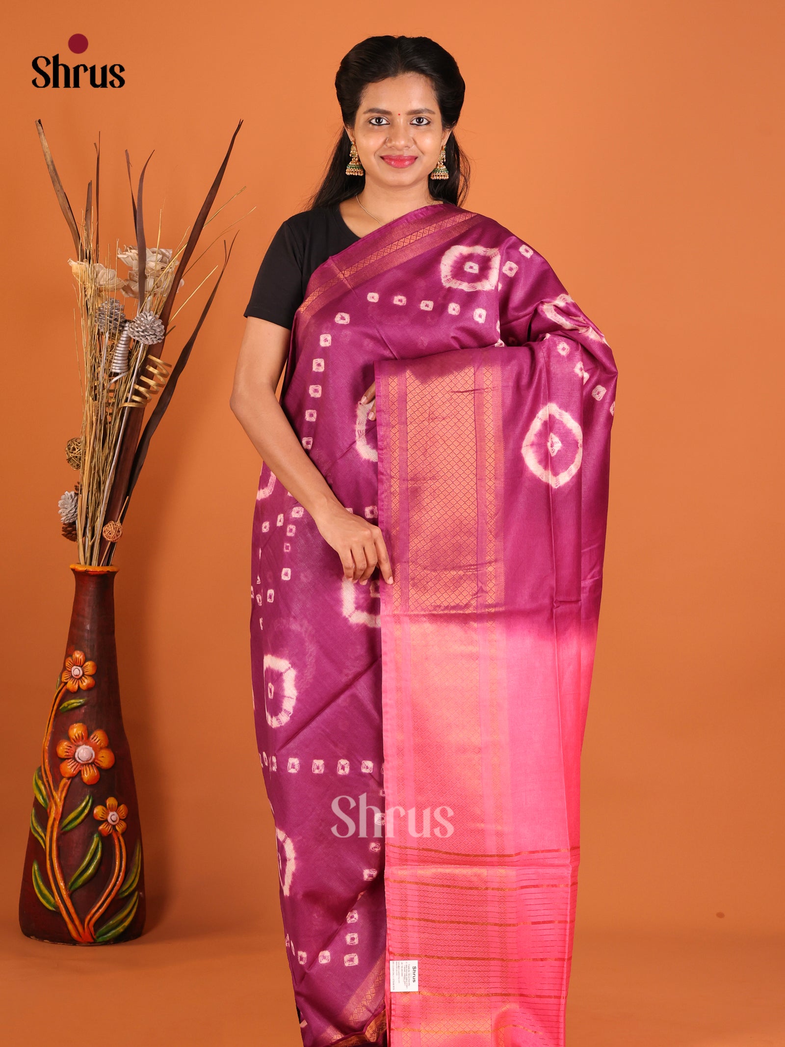 DIS05507 - Shibori Saree - Shop on Shrus.com
