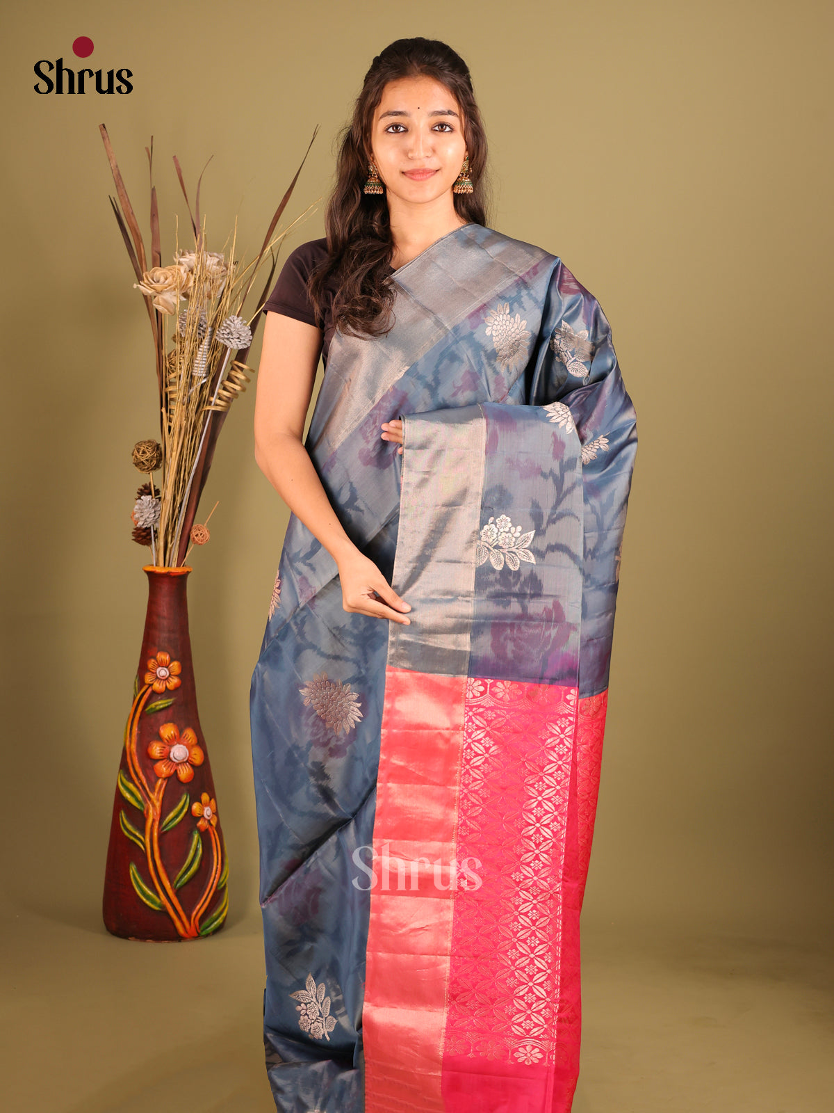 Grey & Orangish Pink - Softsilk-halfpure Saree - Shop on Shrus.com