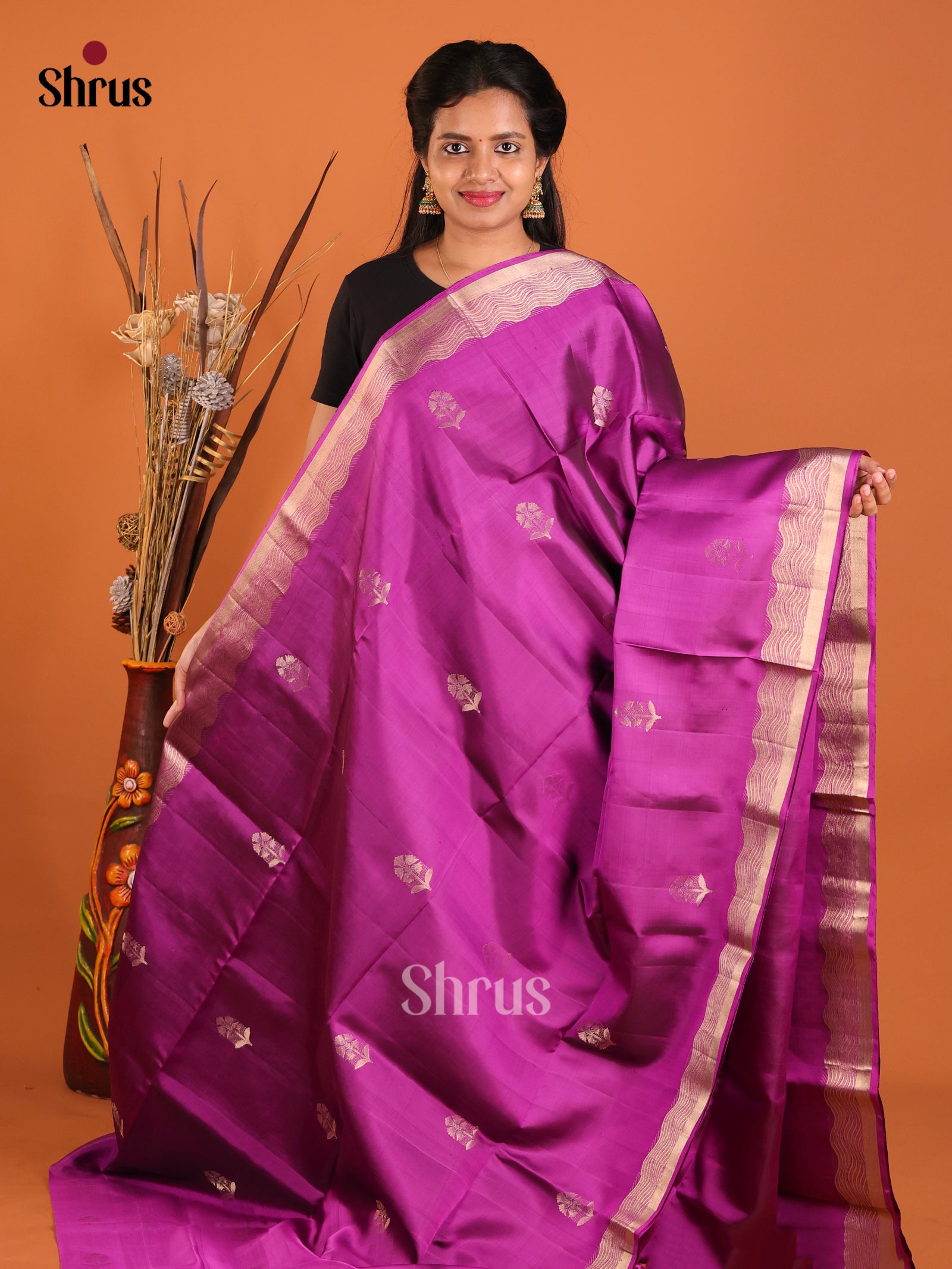 DIS06040 - Soft Silk (HR) Saree - Shop on Shrus.com