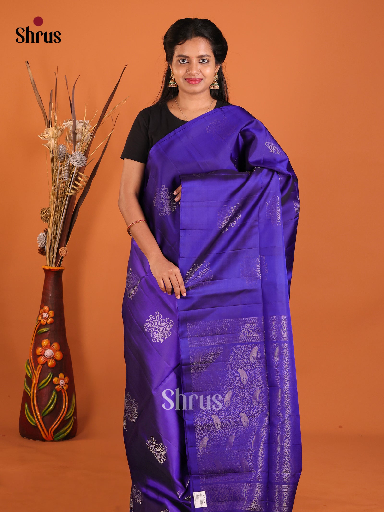 DIS06049 - Soft Silk (HR) Saree - Shop on Shrus.com