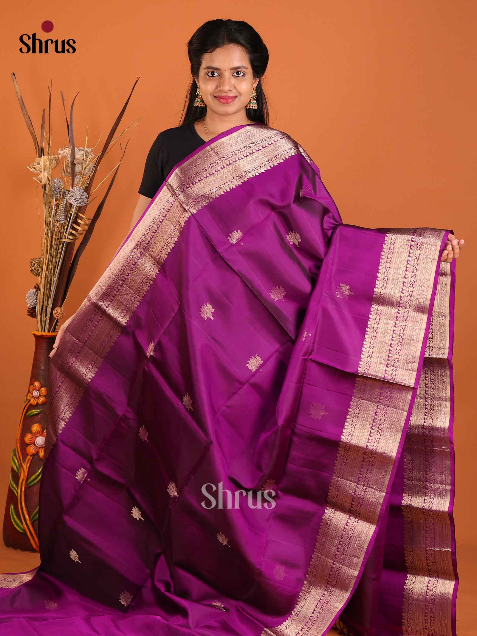 DIS06068 - Soft Silk (HR) Saree - Shop on Shrus.com