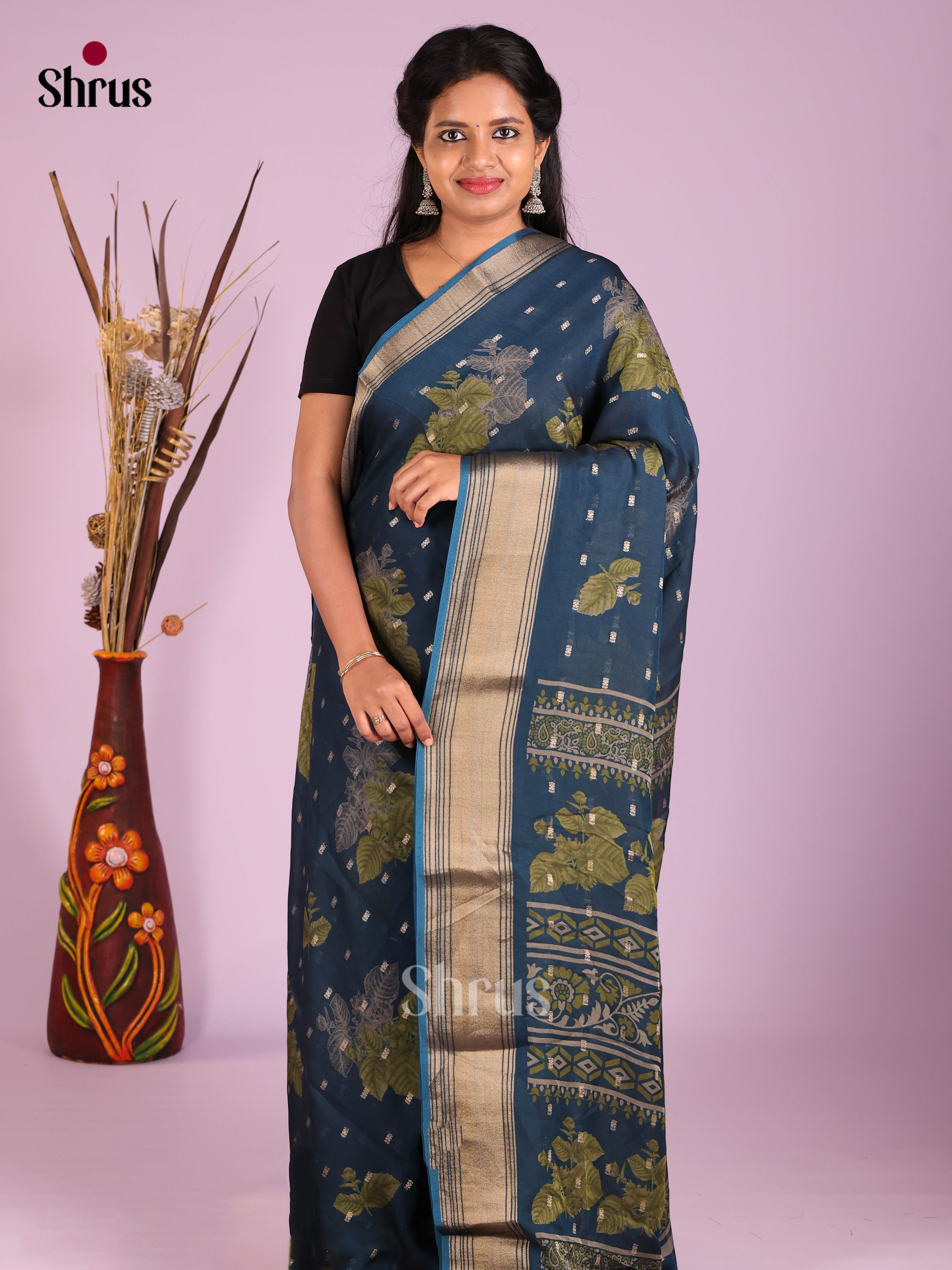 DIS07295 - Semi Georgette Saree