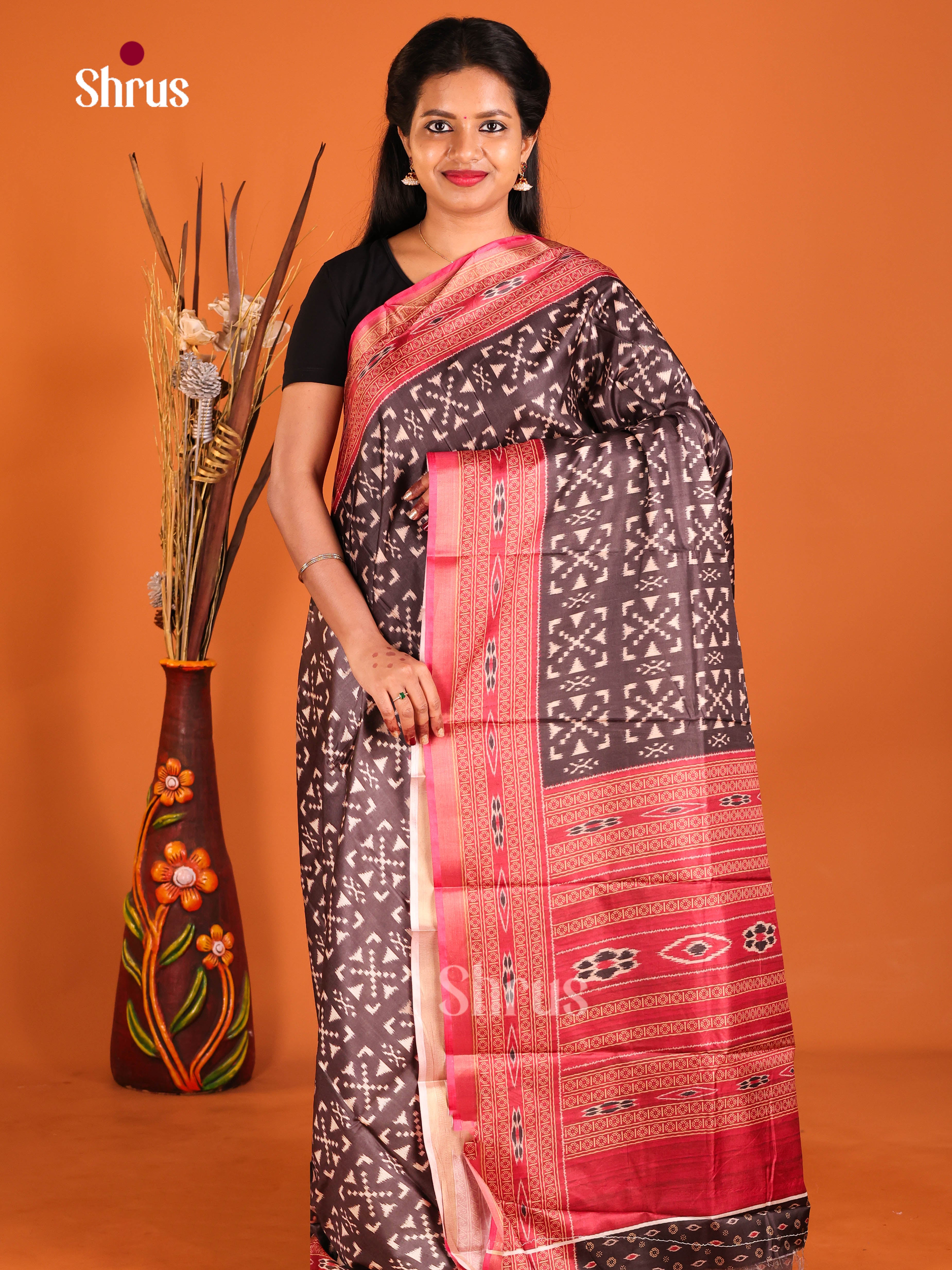 Brown & Red - Semi Crepe Saree