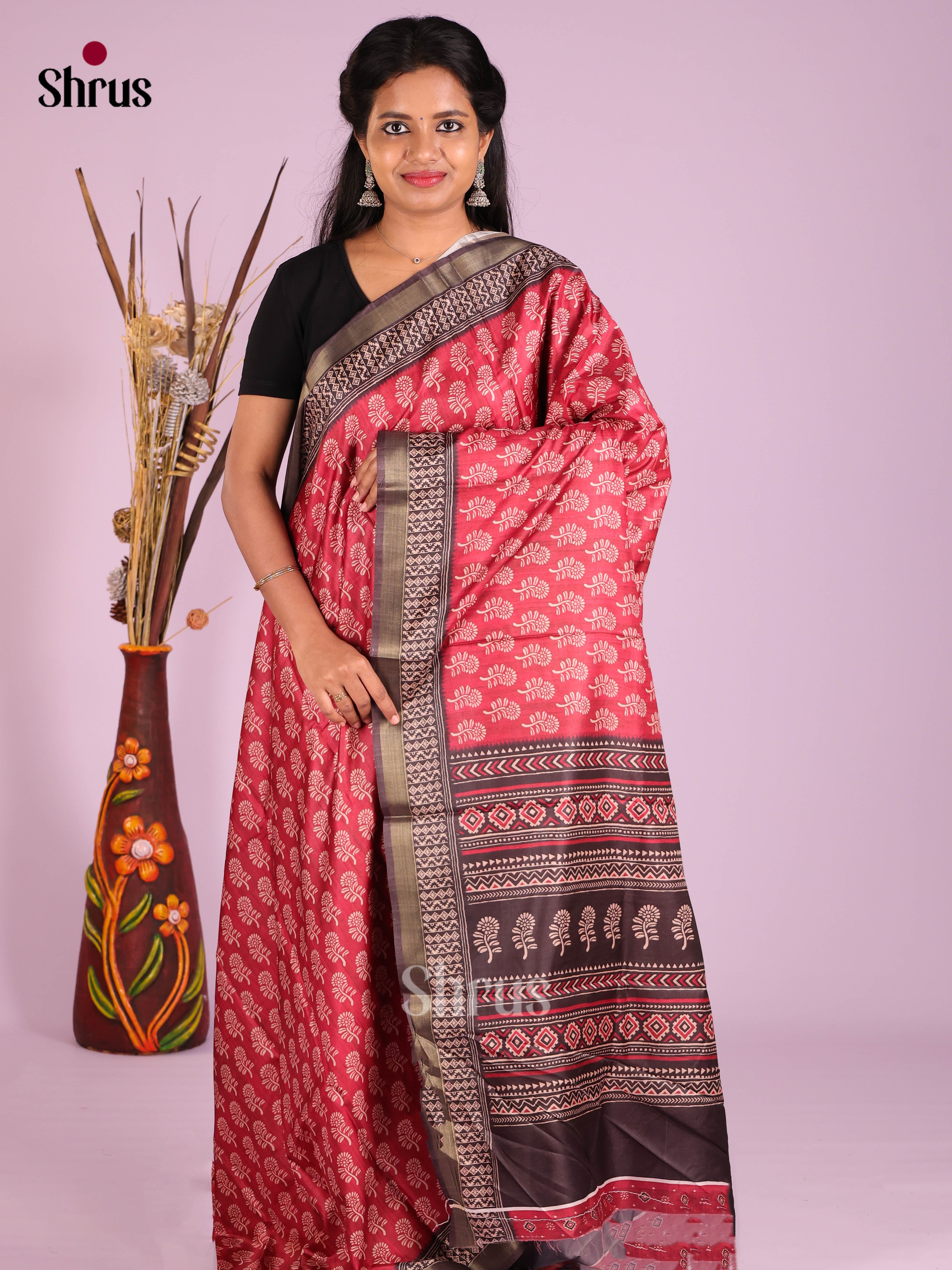 DIS08219 - Semi Crepe Saree - Shop on Shrus.com