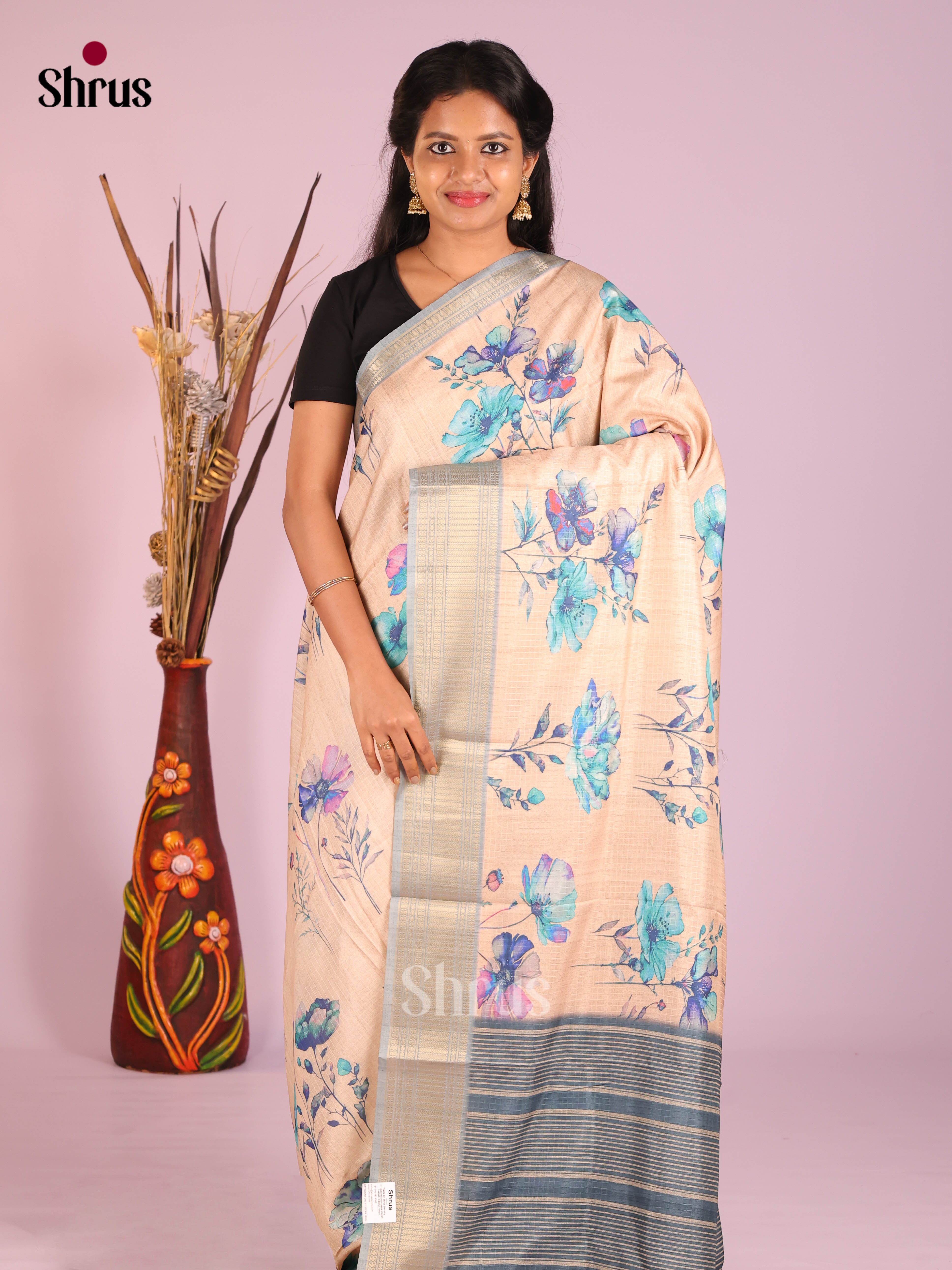 DIS08242 - Semi Dola silk Saree - Shop on Shrus.com