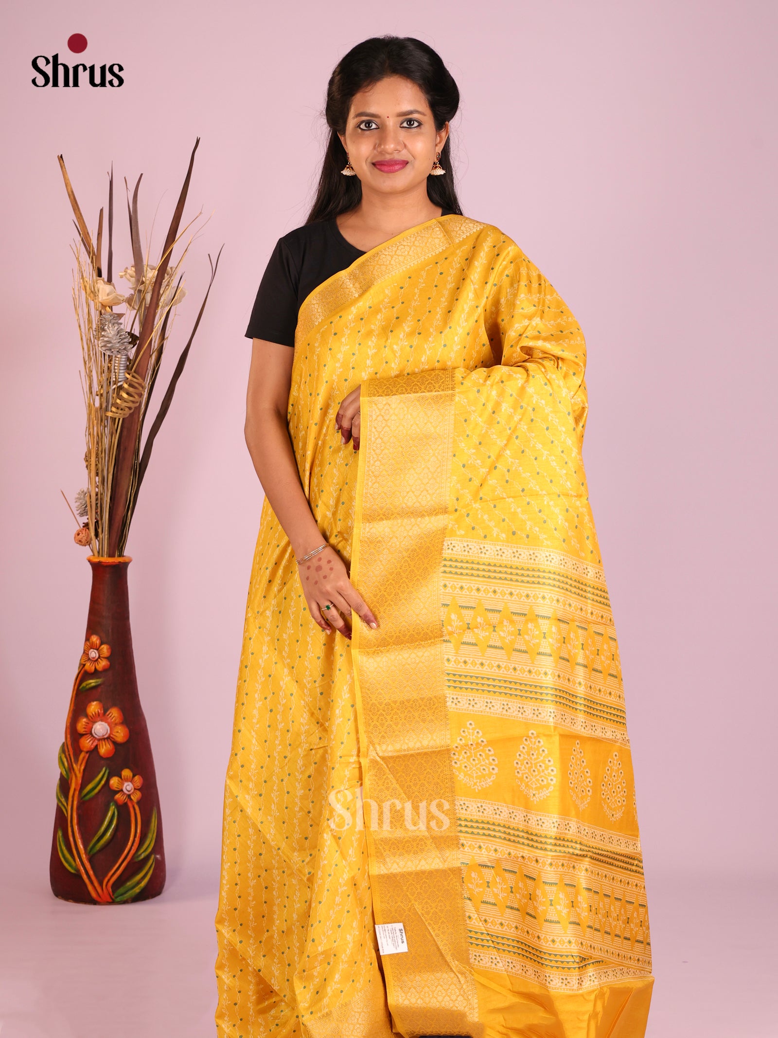 DIS08266 - Semi Crepe Saree - Shop on Shrus.com