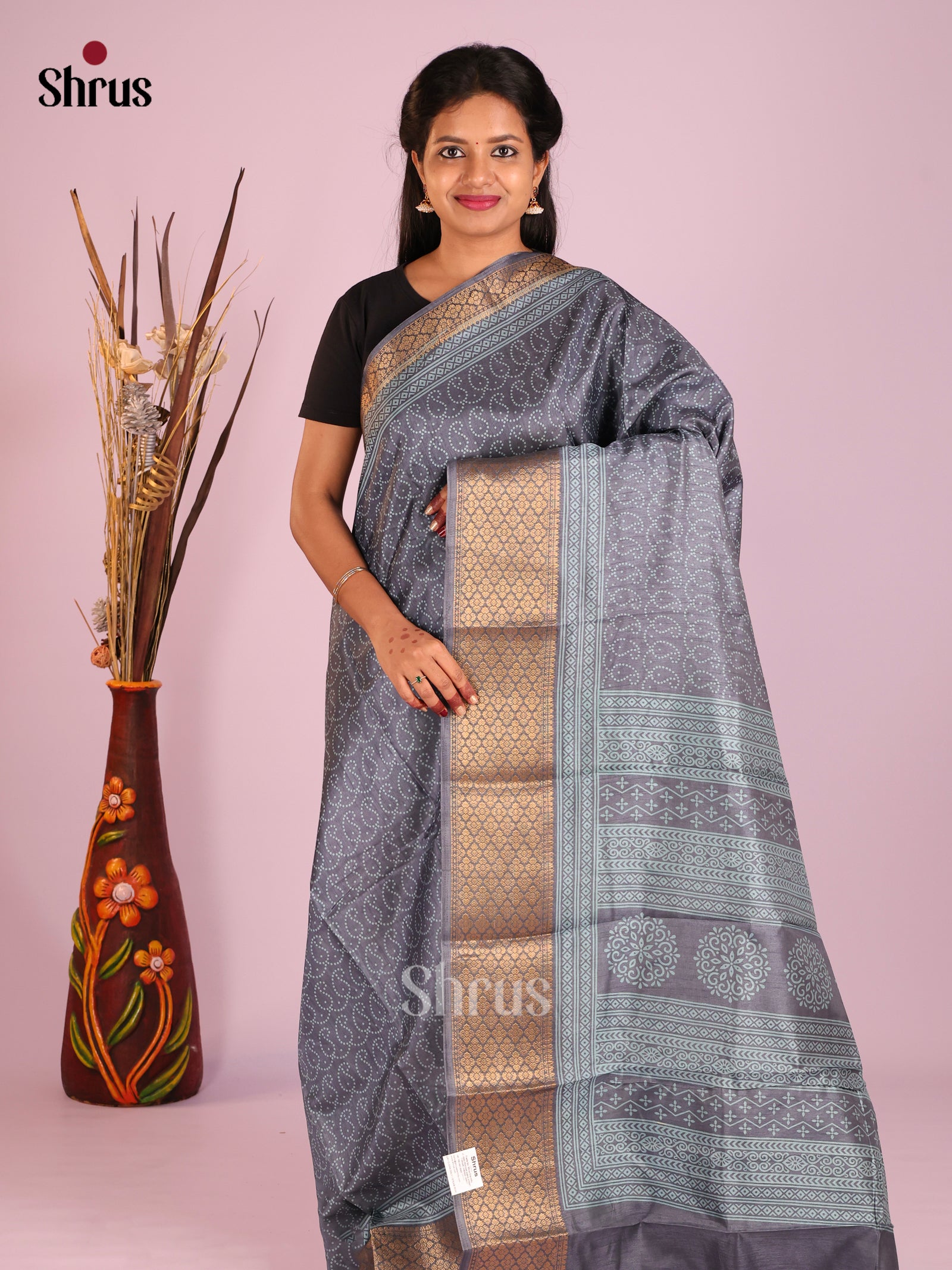 DIS08267 - Semi Crepe Saree - Shop on Shrus.com