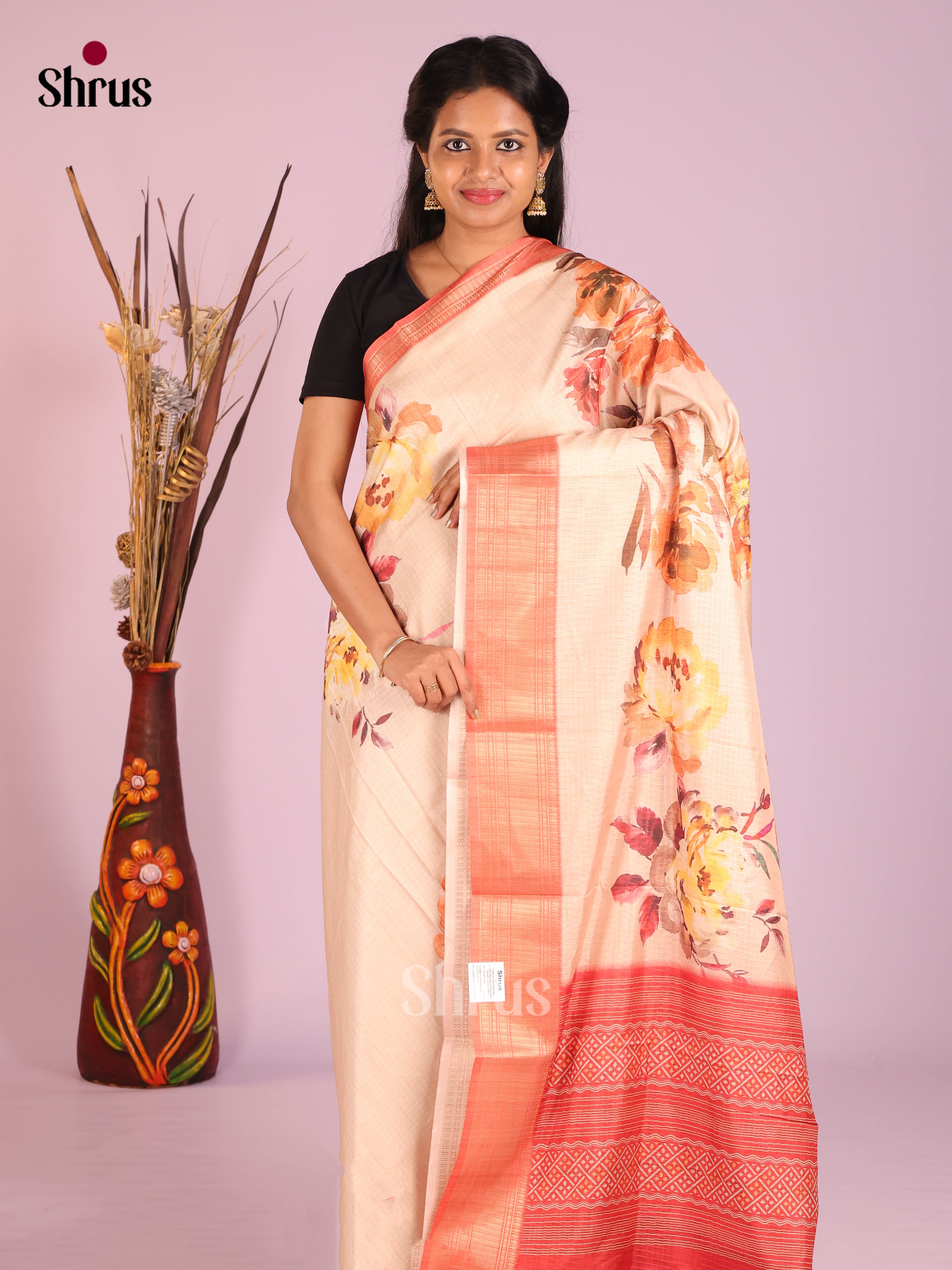 DIS09349 - Semi Dola silk Saree