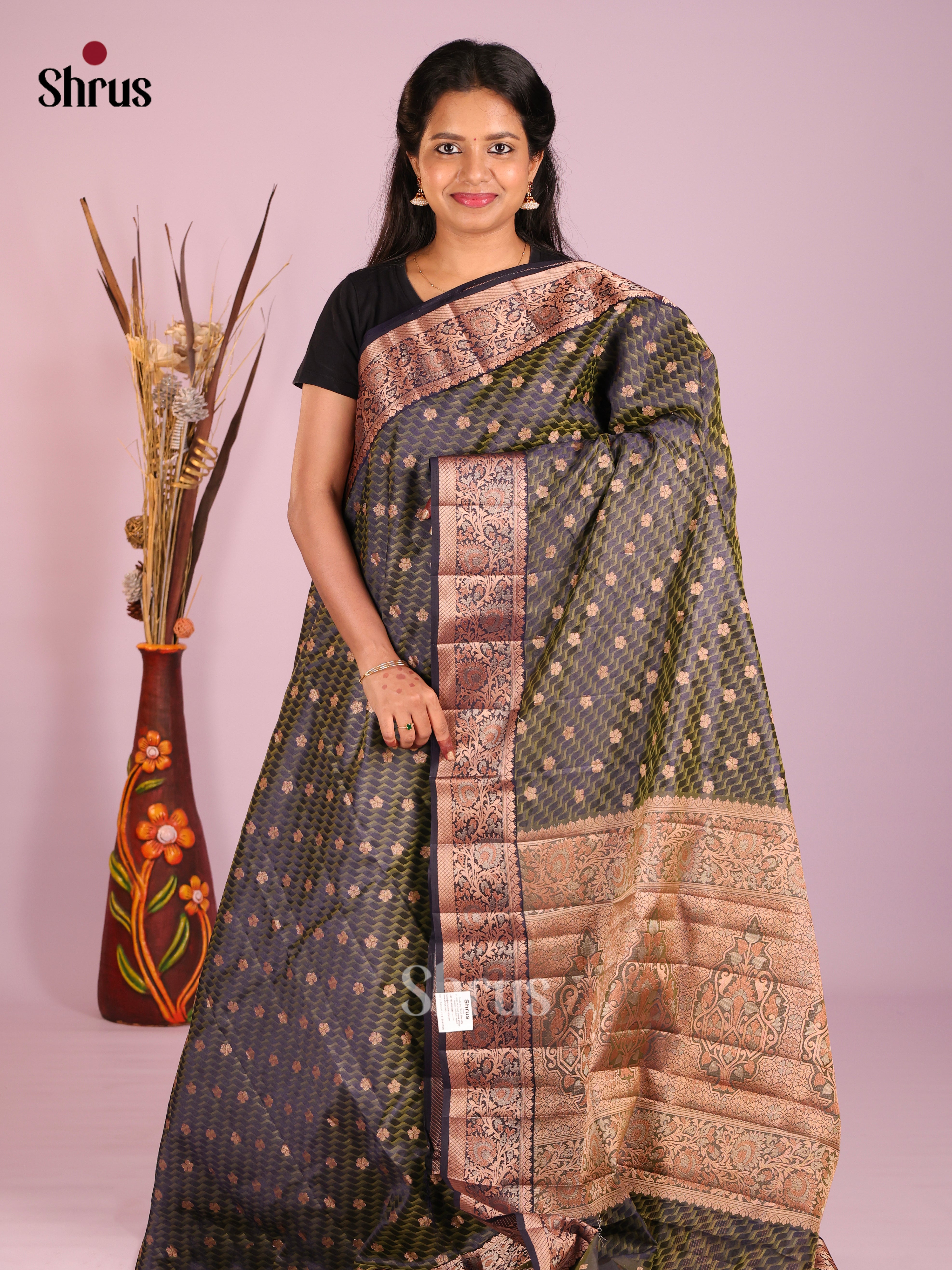 DIS09666 - Semi Rawsilk Saree