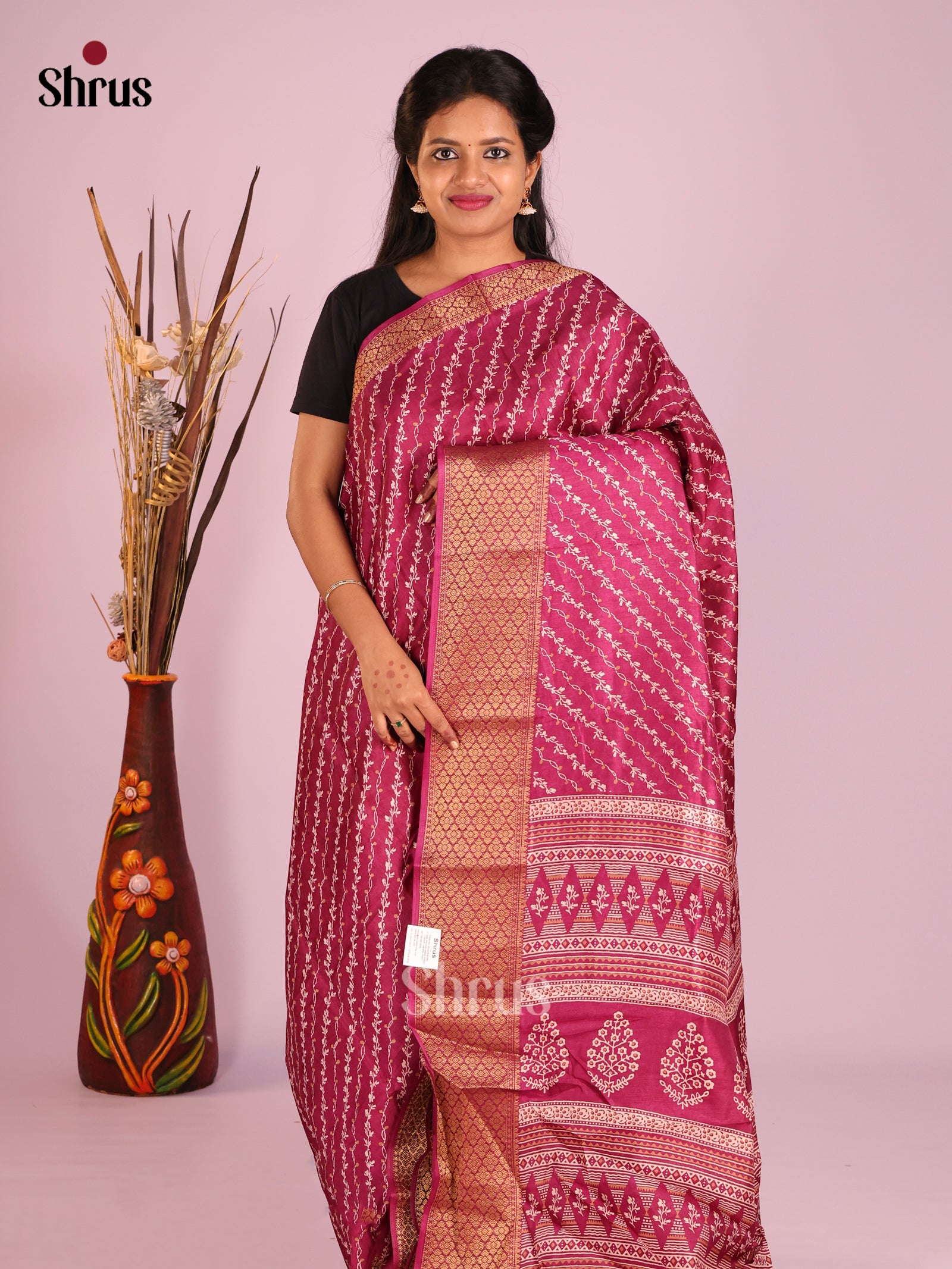 DIS10275 - Semi Crepe Saree - Shop on Shrus.com