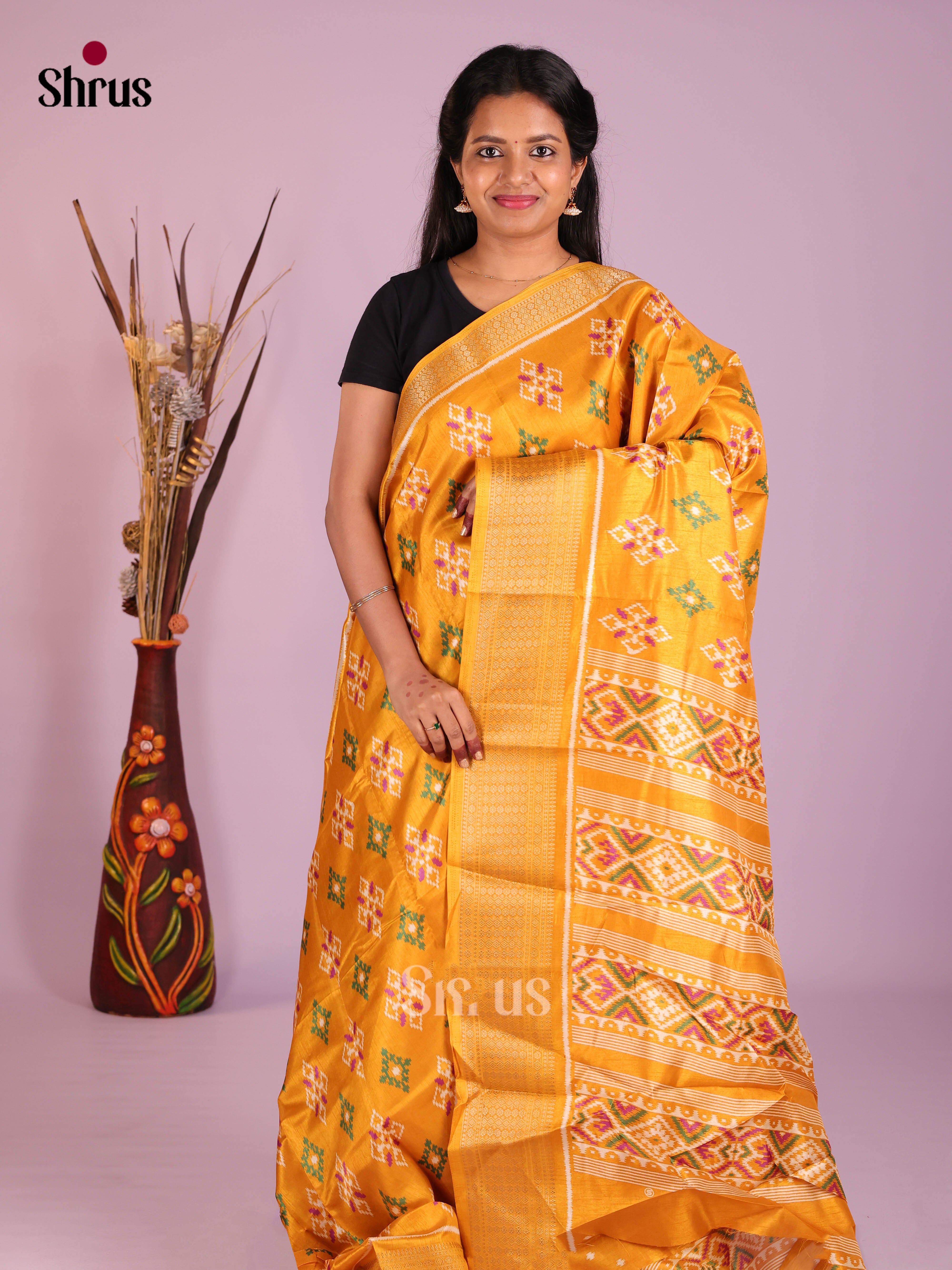 DIS10312 - Semi Crepe Saree - Shop on Shrus.com