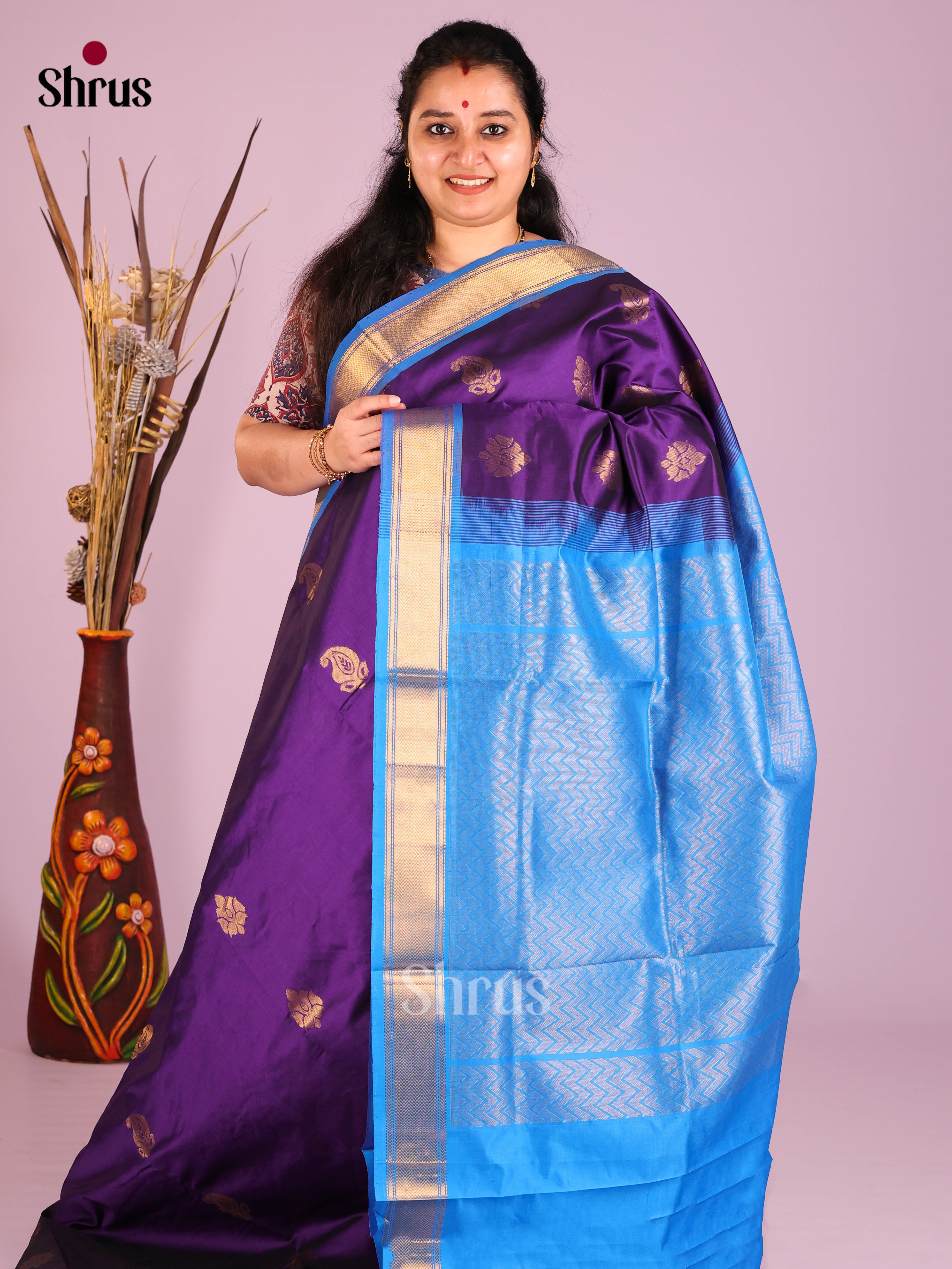 DIS10442 - Silkcotton-halfpure Saree - Shop on Shrus.com