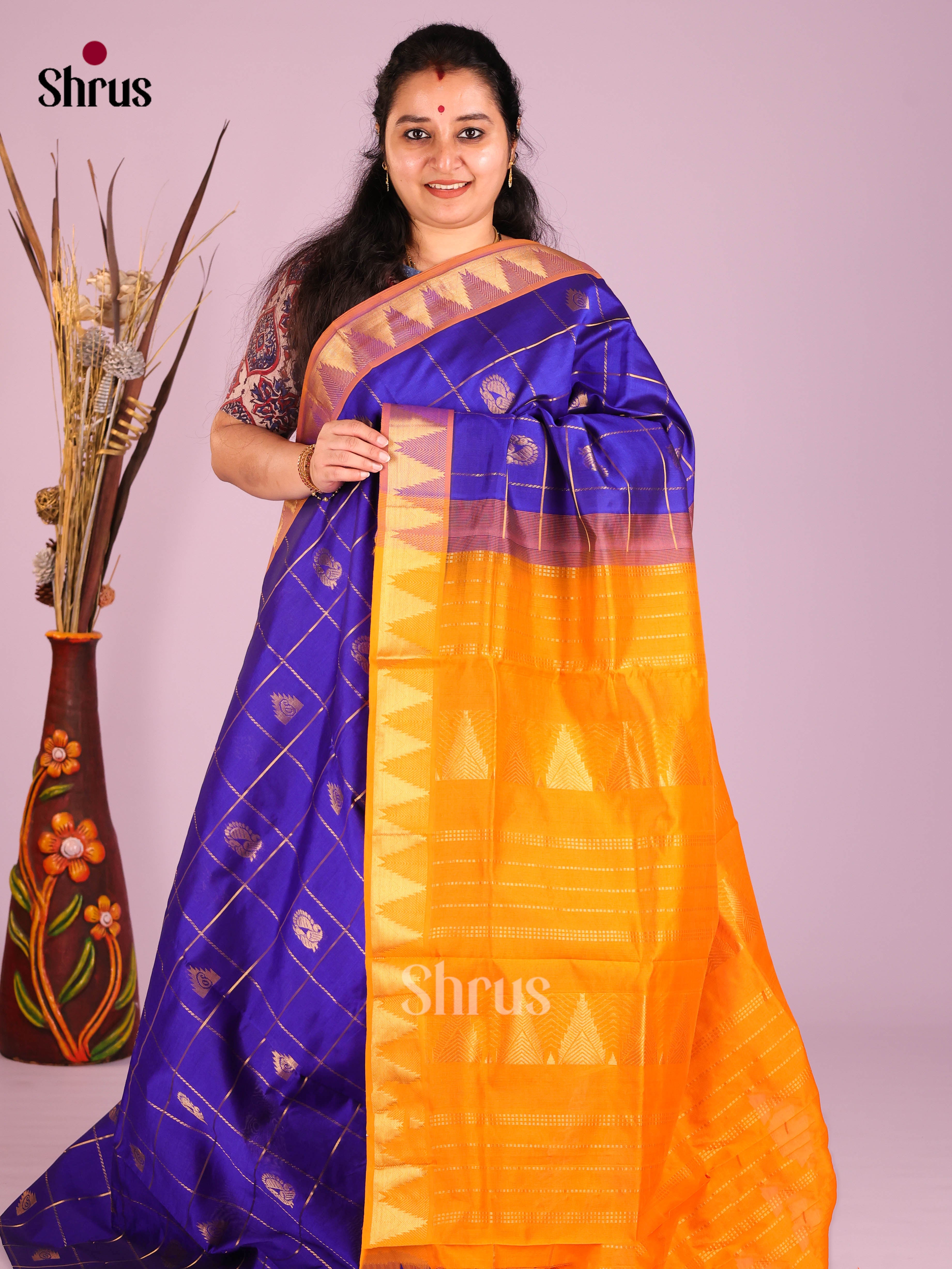 DIS10493 - Silkcotton-halfpure Saree - Shop on Shrus.com