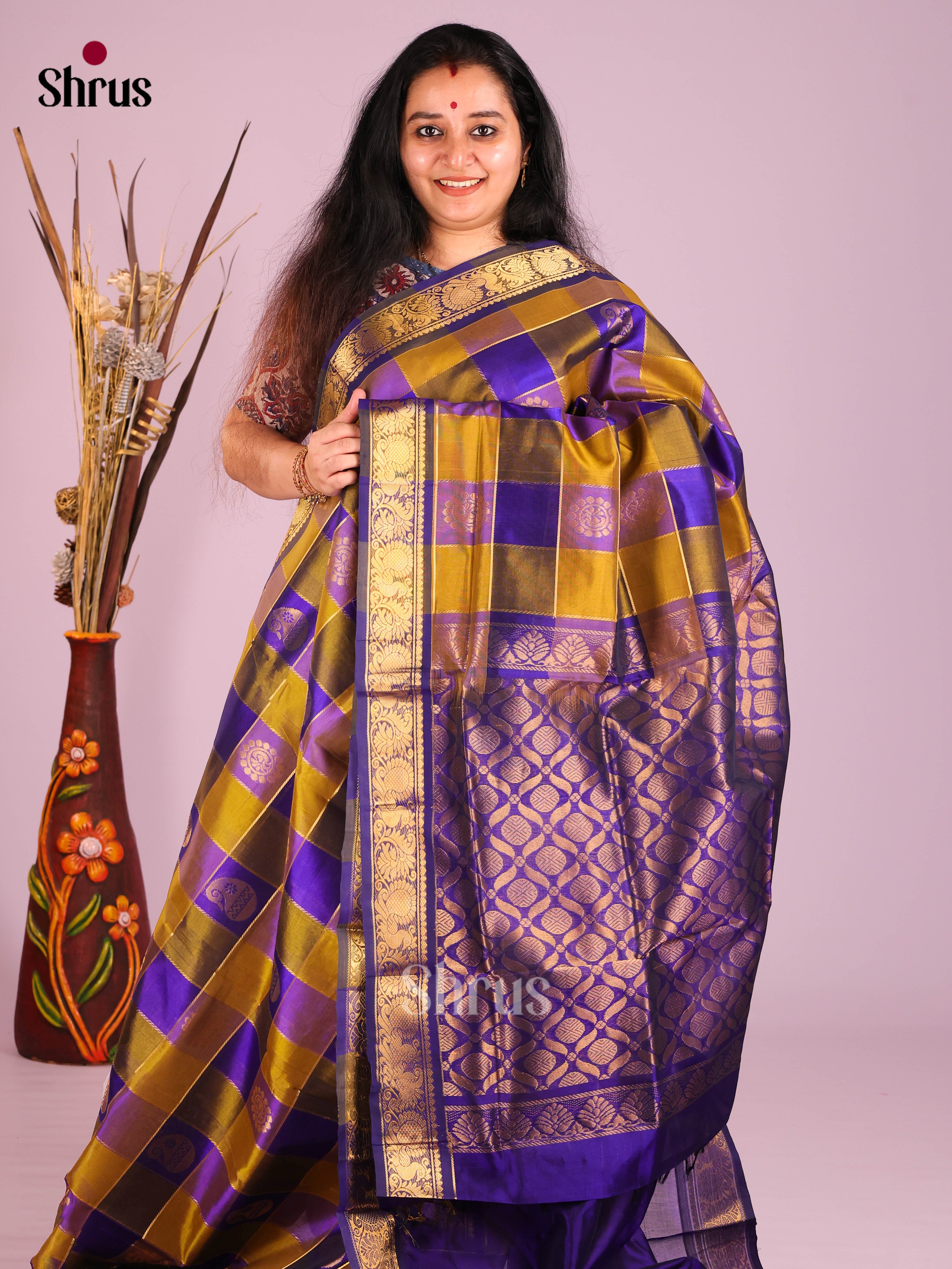 DIS10610 - NON KORVAI MEDIUM BORDER-Checks Saree - Shop on Shrus.com