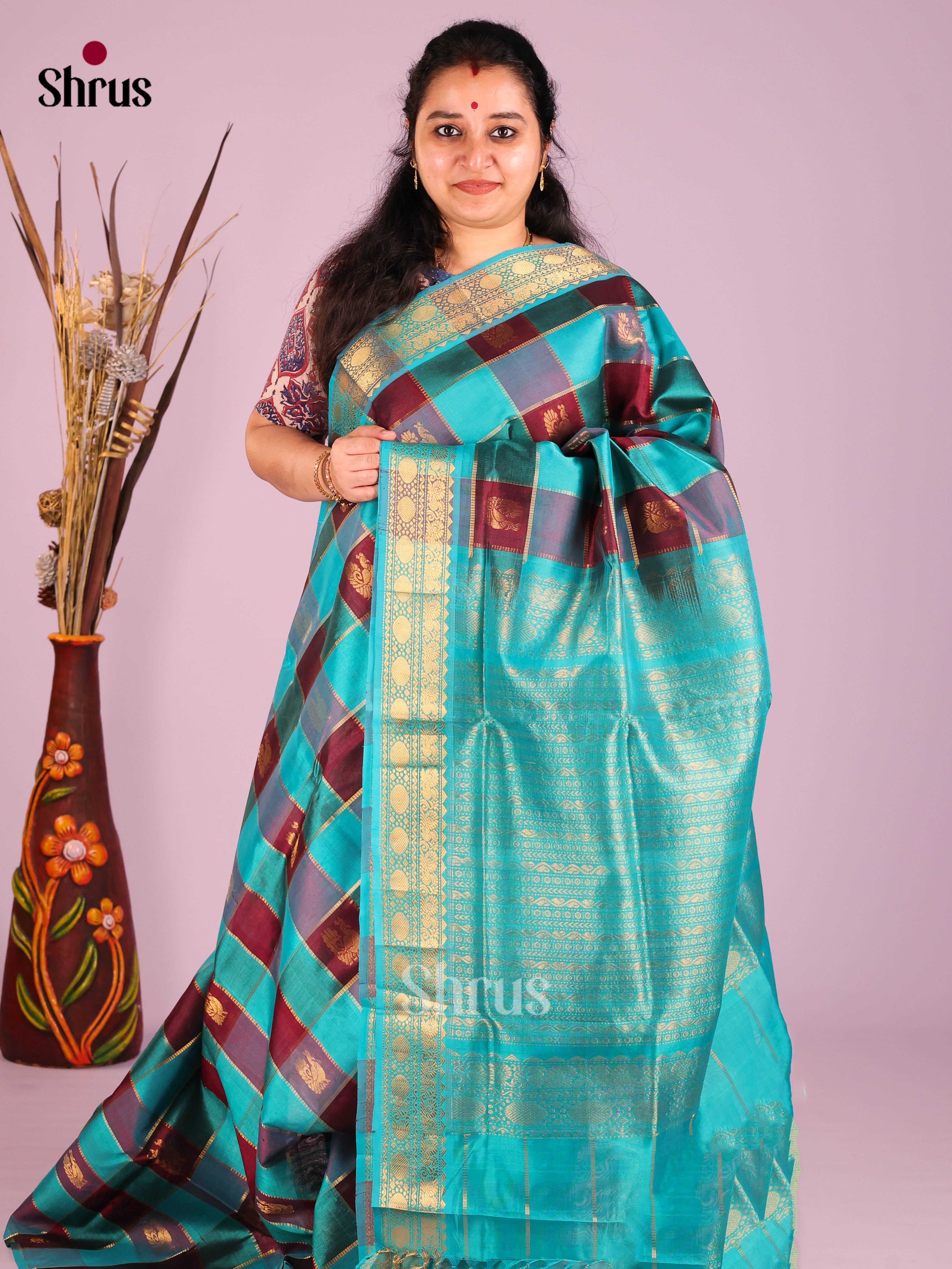DIS10613 - NON KORVAI MEDIUM BORDER-Checks Saree - Shop on Shrus.com
