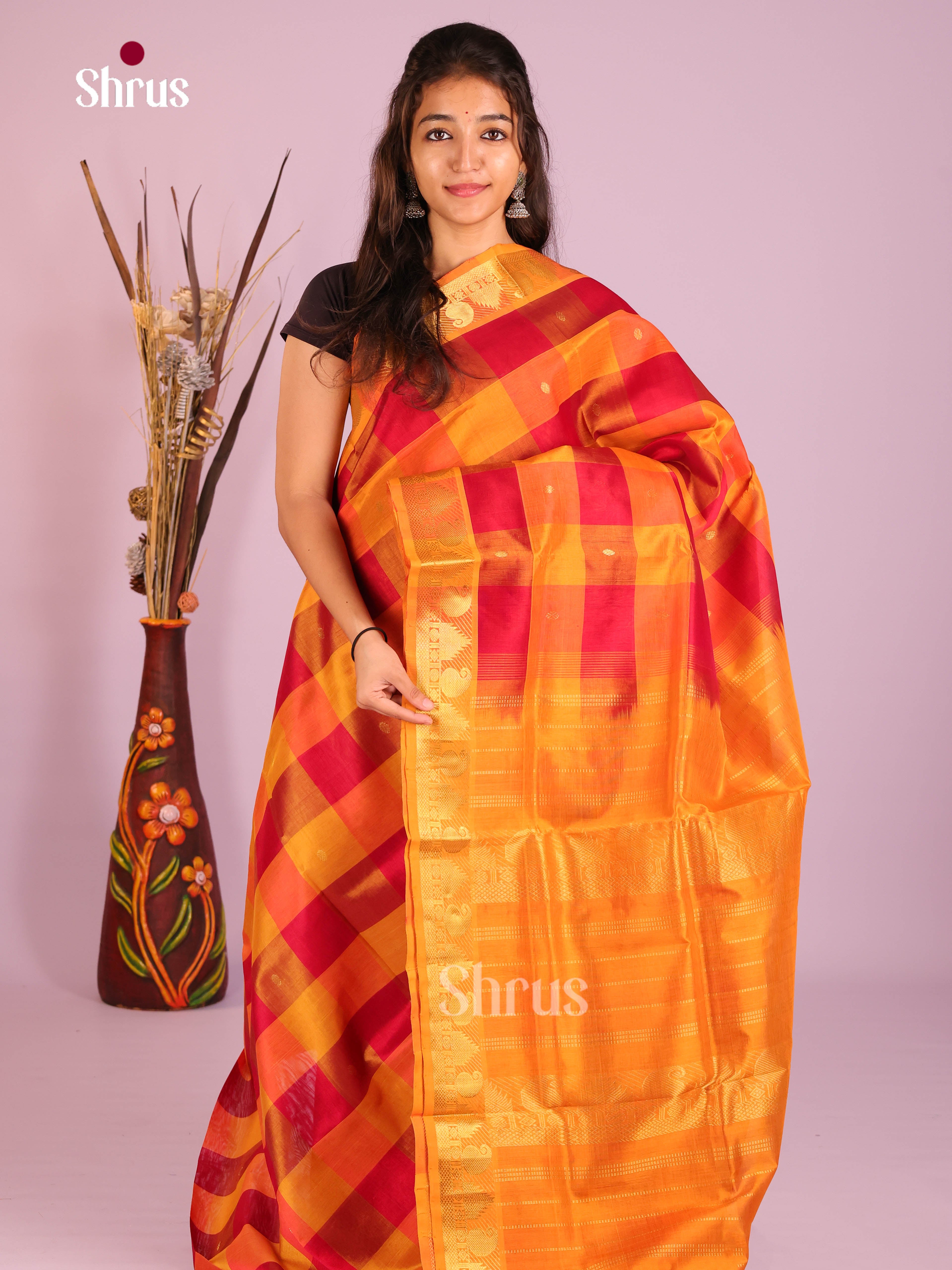 Radiant Mustard & Maroon Checked Silk Cotton Saree With Zari Border & Pallu