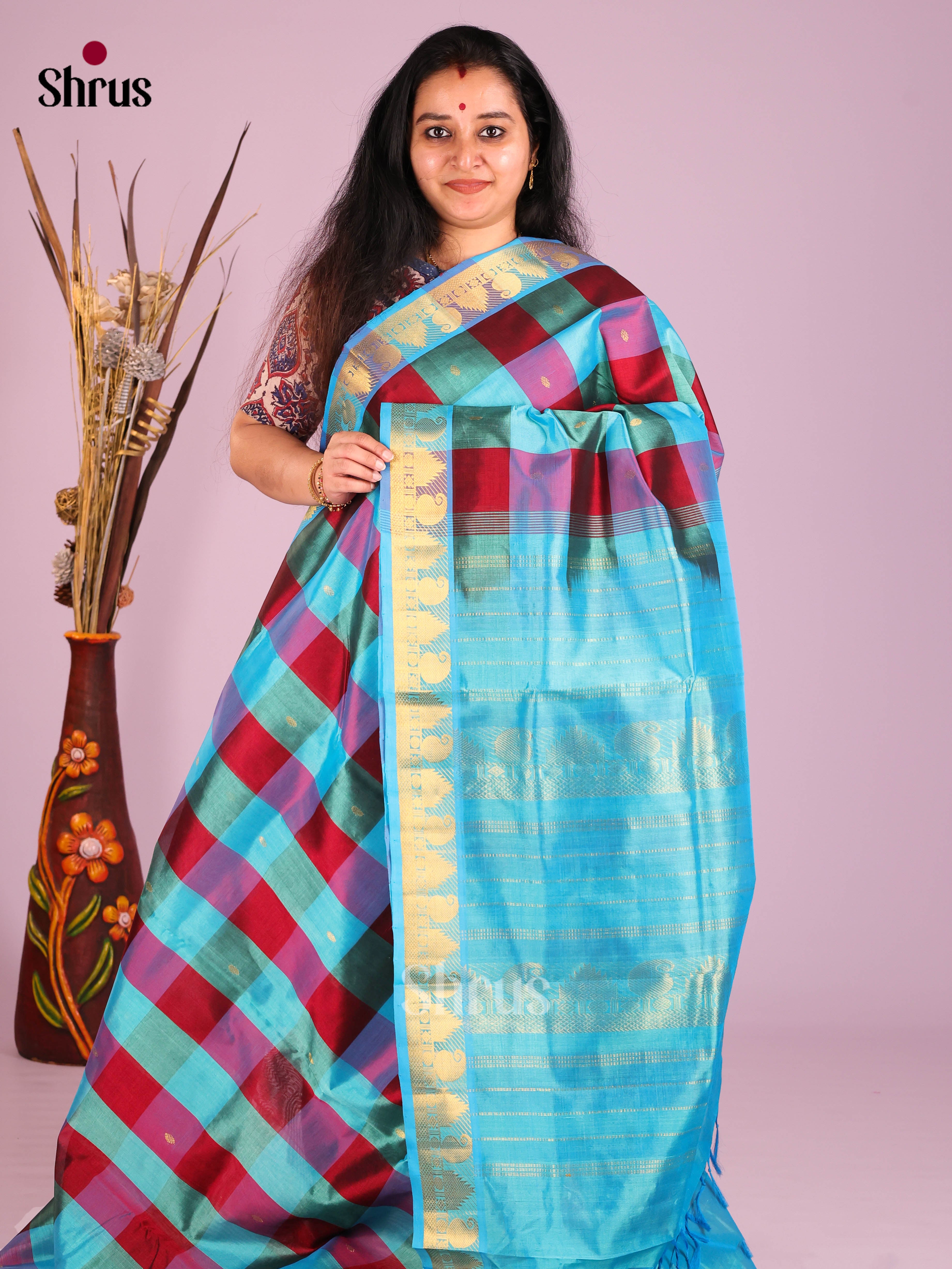 Serene Blue & Purple Checked Silk Cotton Saree With Zari Border & Pallu