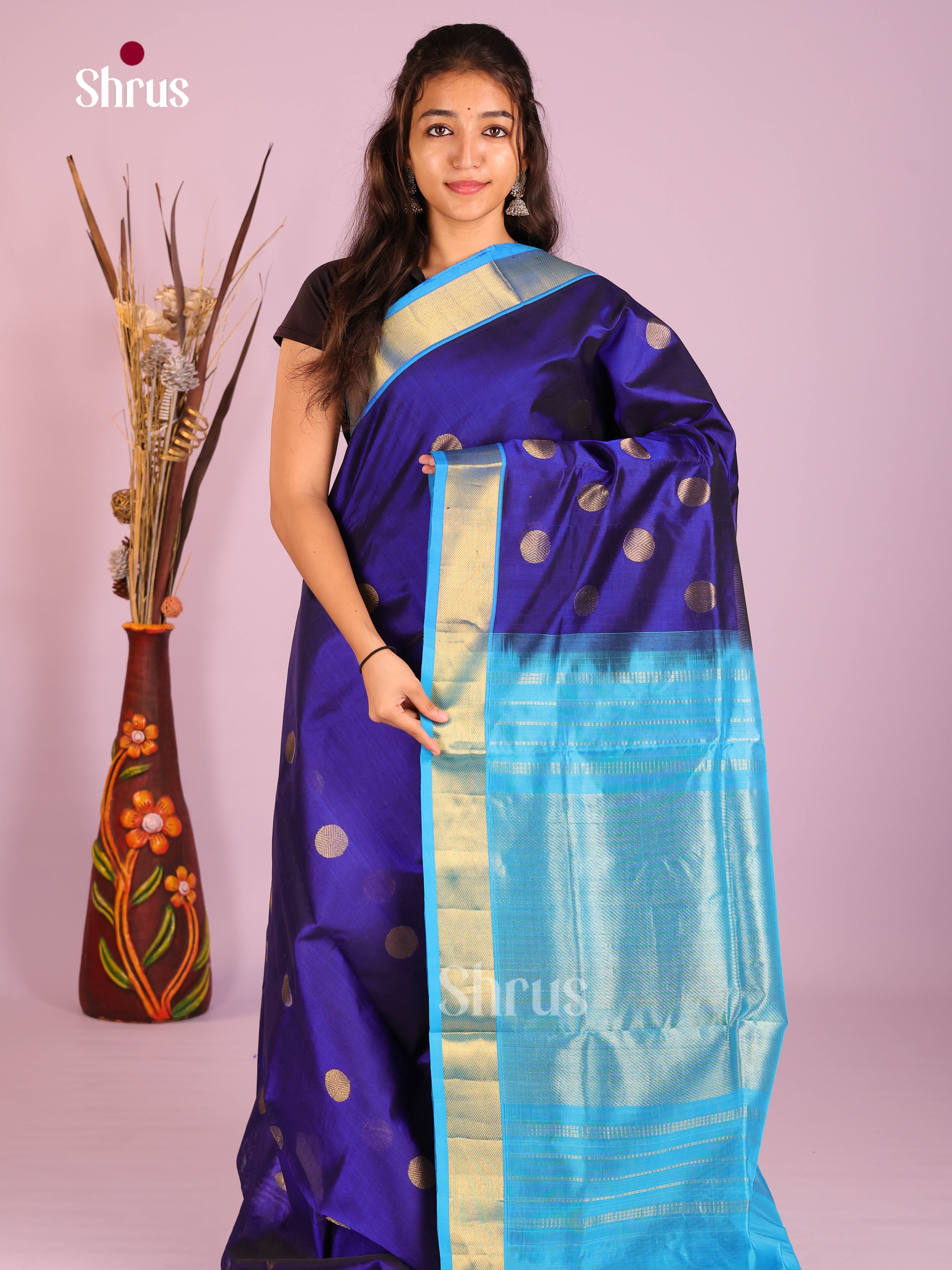 DIS10664 - NON KORVAI MEDIUM BORDER-Butta Saree - Shop on Shrus.com