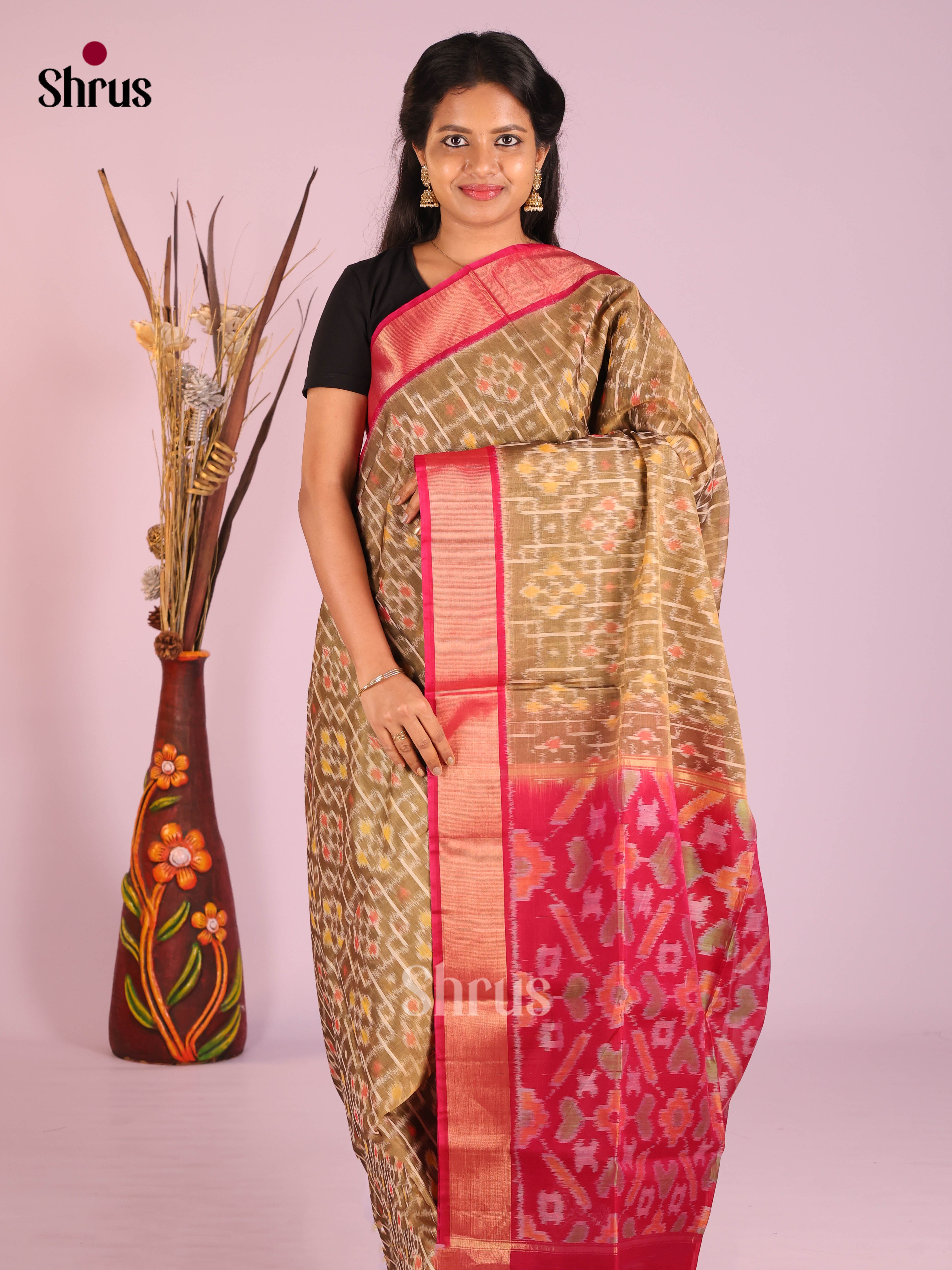 Classic Beige Pochampally Silk Cotton Saree with Pink Ikat Border