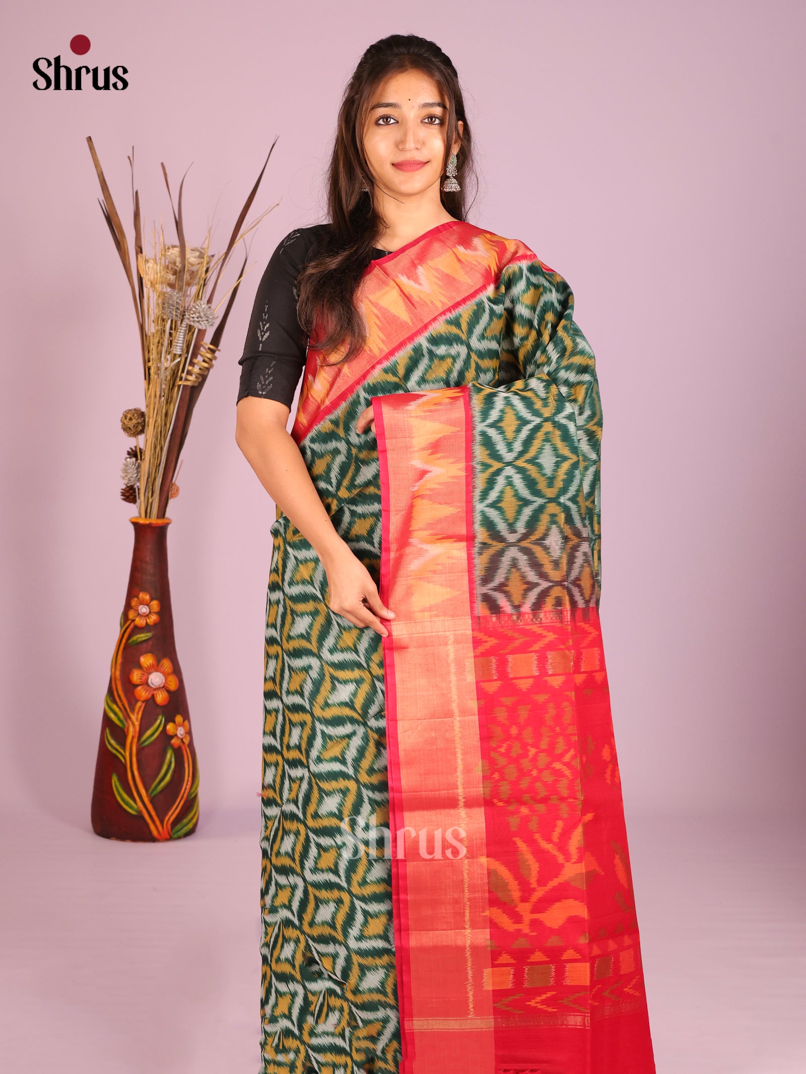 Elegant Dark Green Pochampally Silk Cotton Saree & Orangish Red Ikkat Pallu