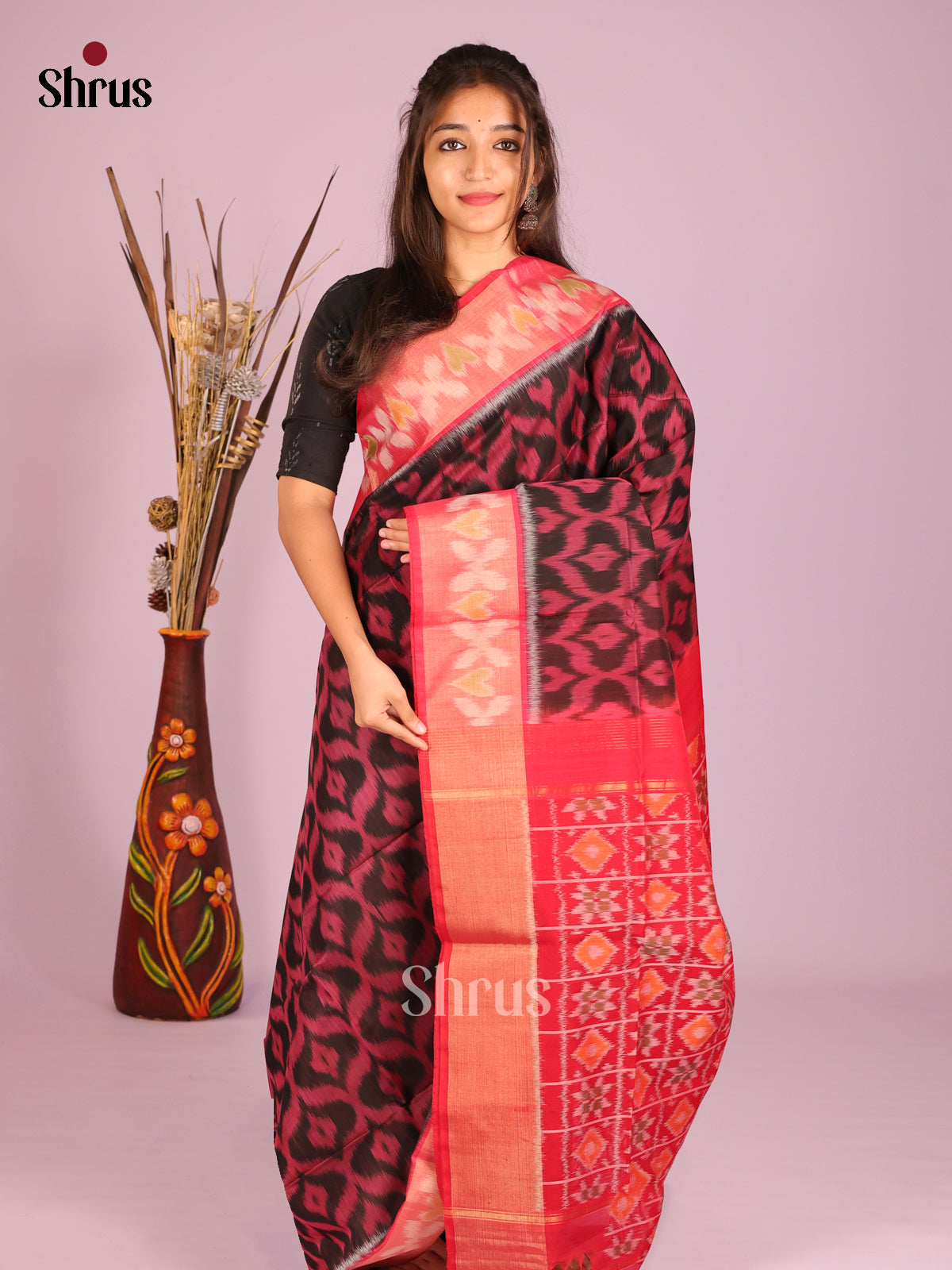 DIS11537 - Pochampally sico Saree