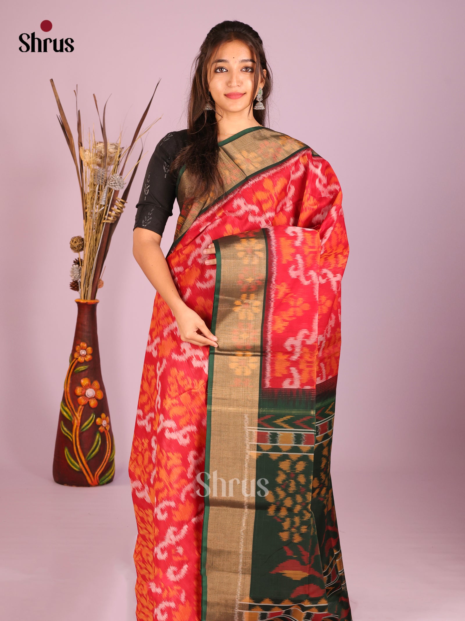 Exquisite Red Pochampally Silk Cotton Saree with Floral Motifs & Green Pallu - Shop on Shrus.com