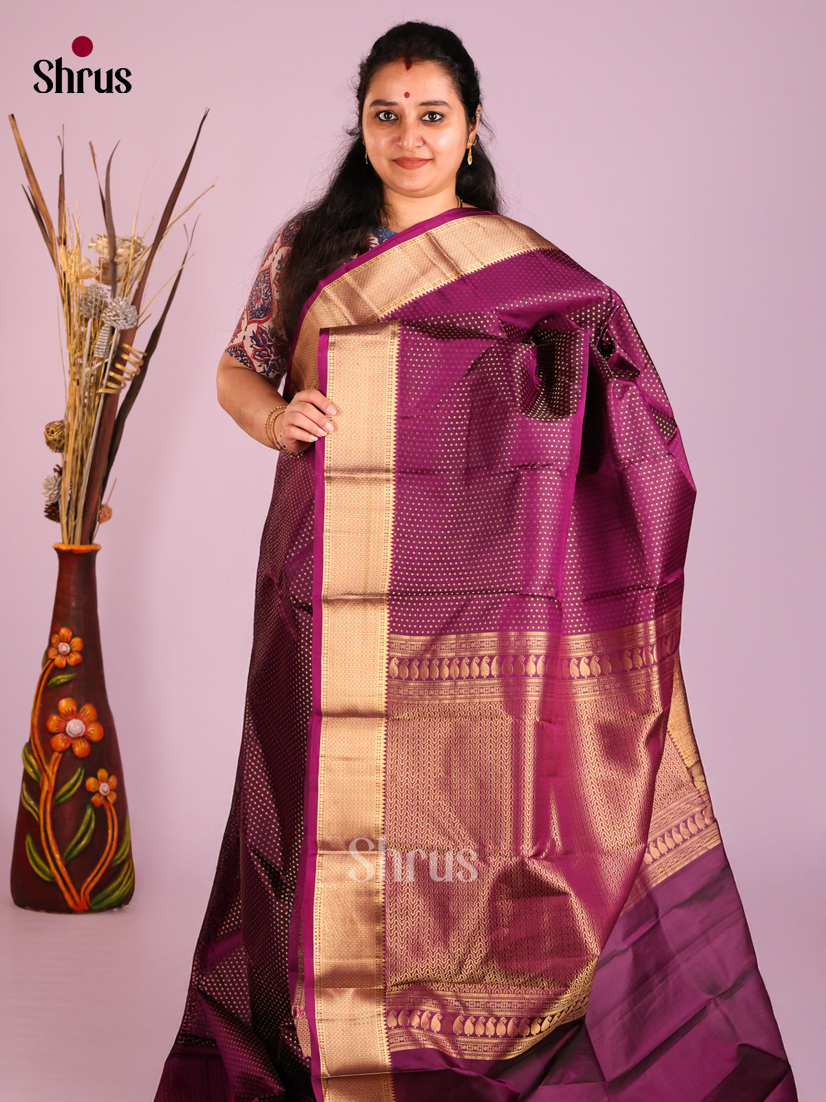 Purple Kanchipuram Butta design Saree with rich traditional zari border - Shop on Shrus.com