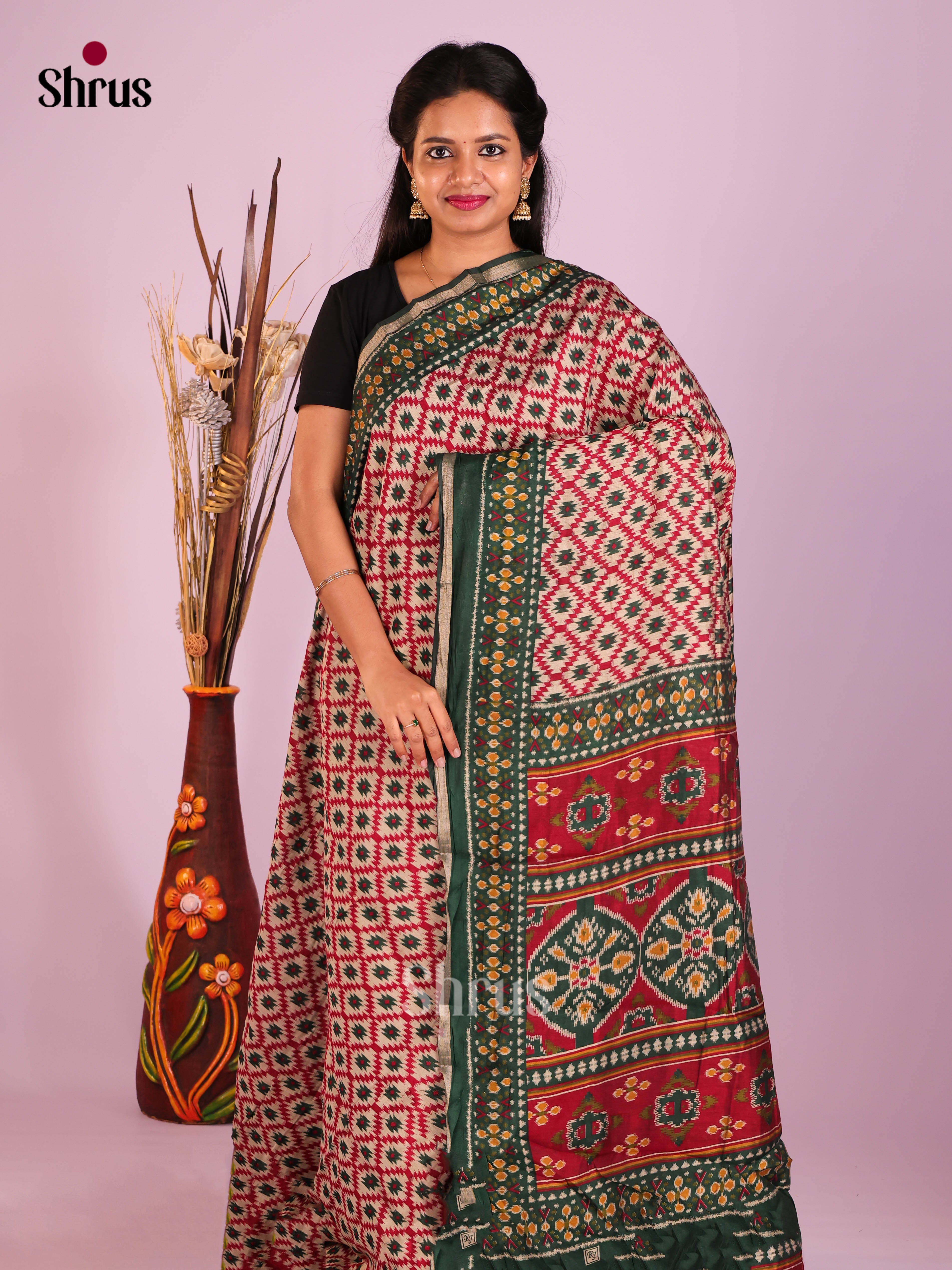 Cream & Green - Art Modal Saree