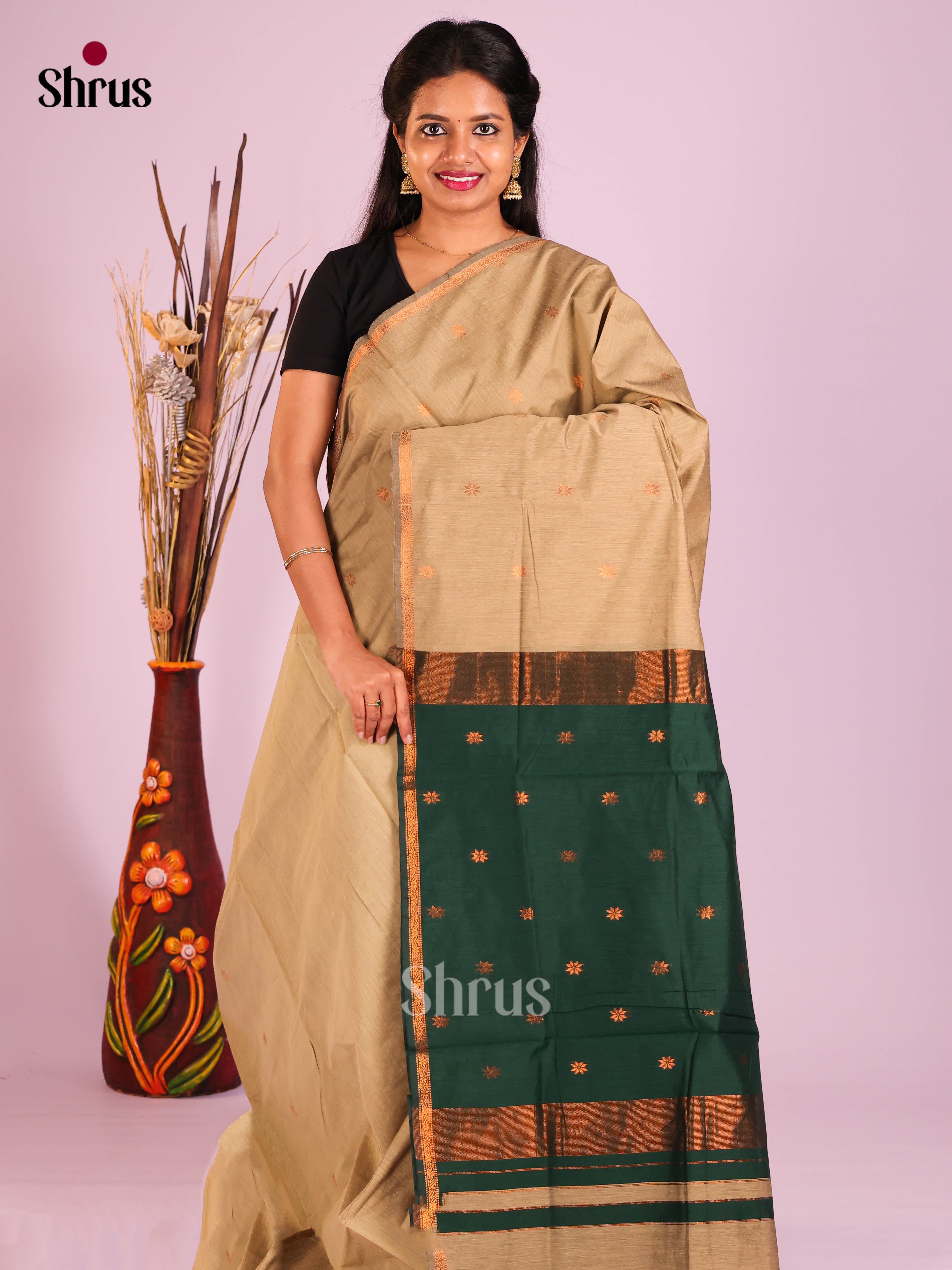 Grey & Green- Semi Maheshwari Saree