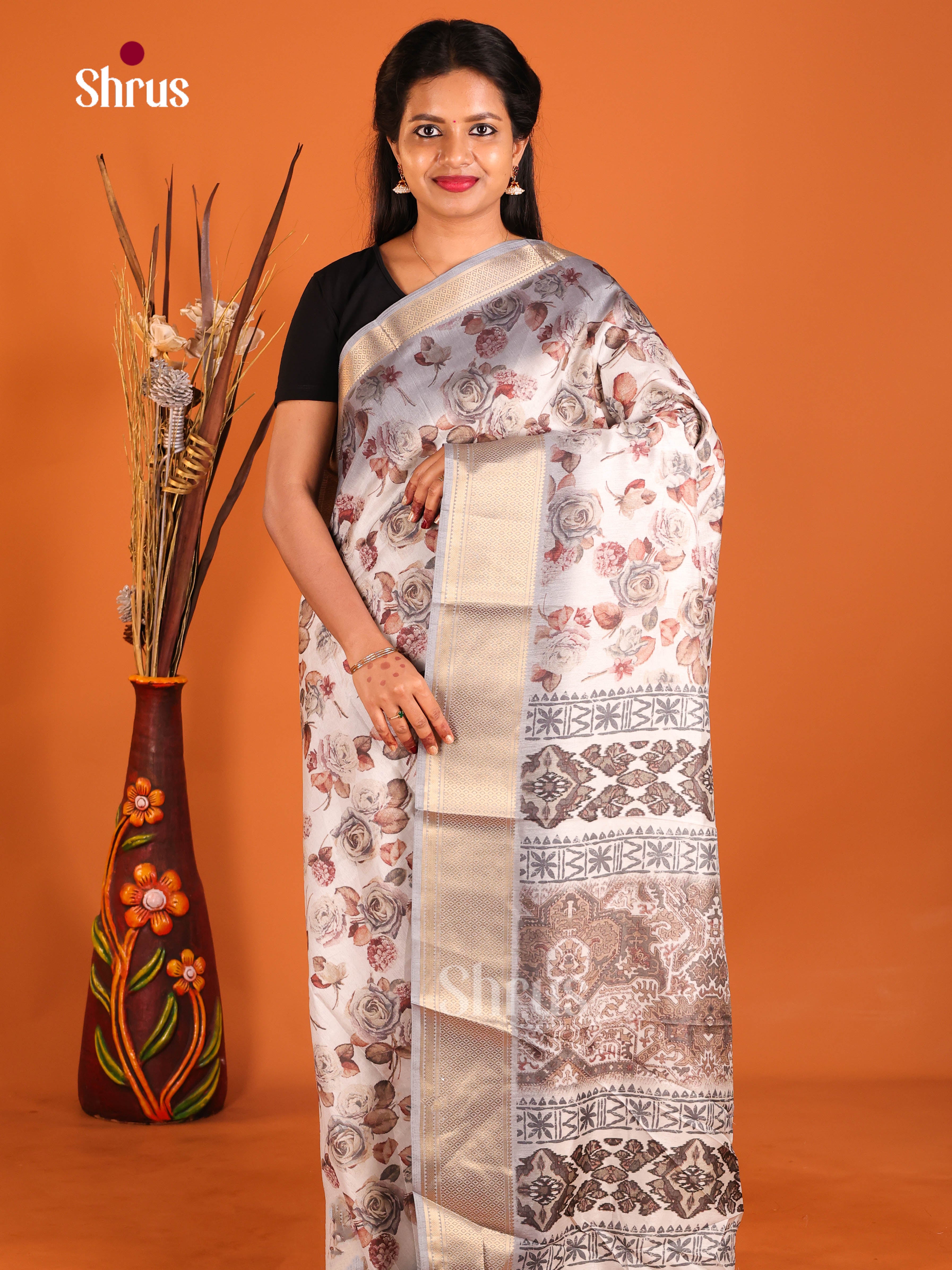 Cream & Grey - Semi Crepe Saree