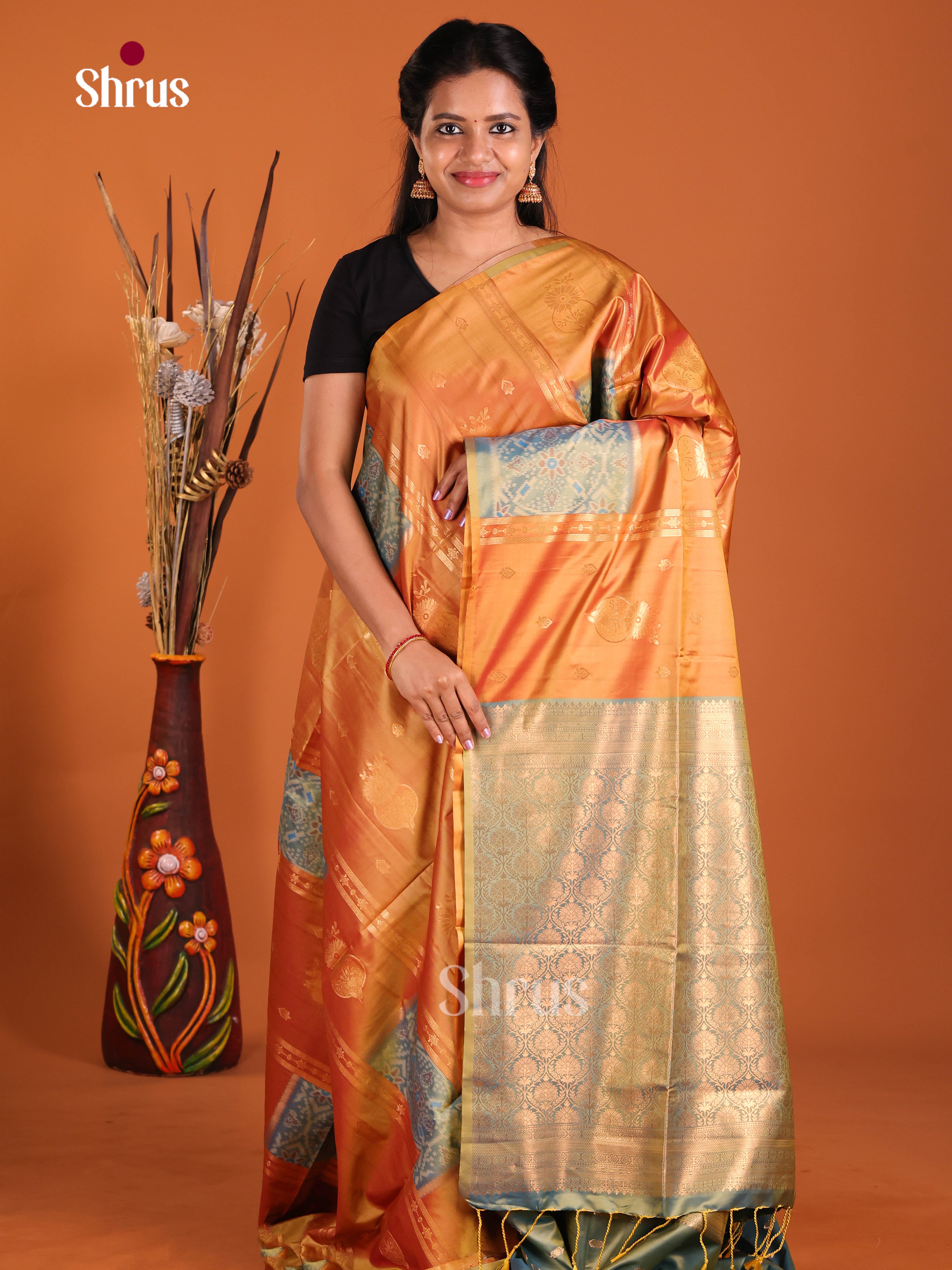 DIS13105 - Semi Softsilk Saree