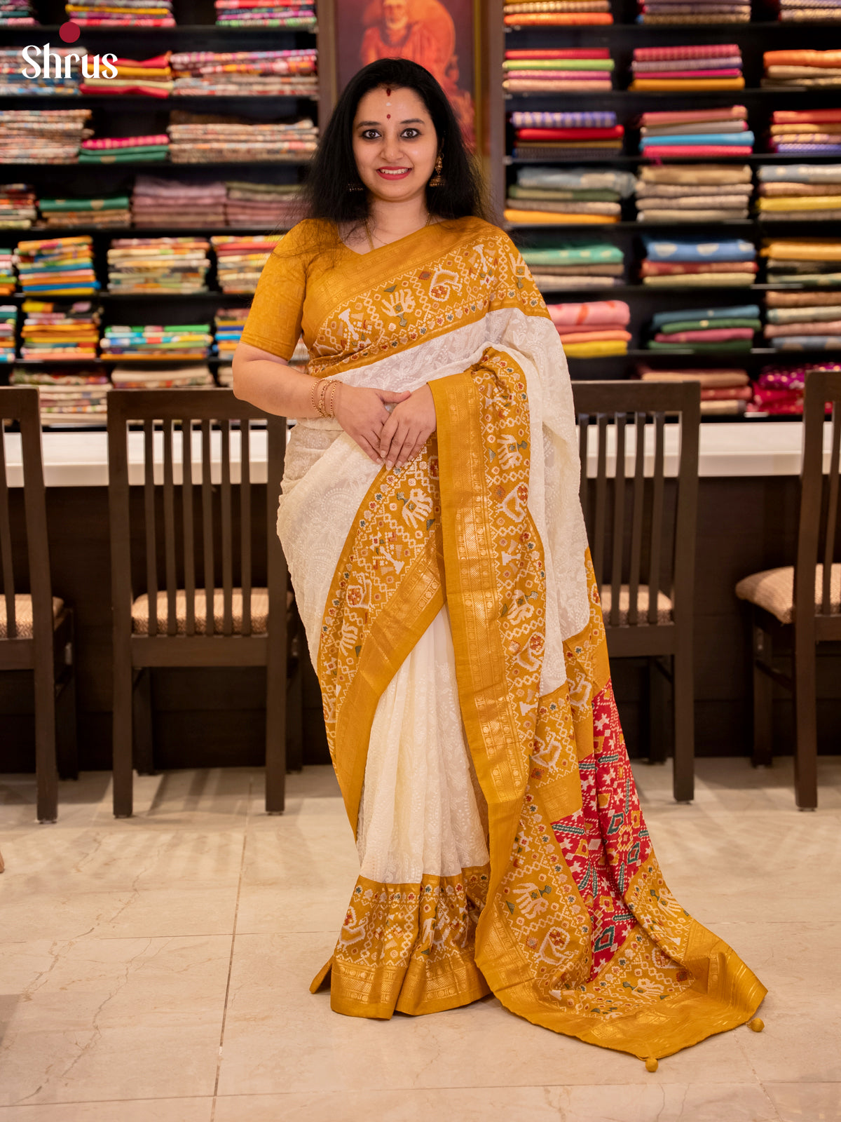 DIS14657 - Semi Ikkat Saree