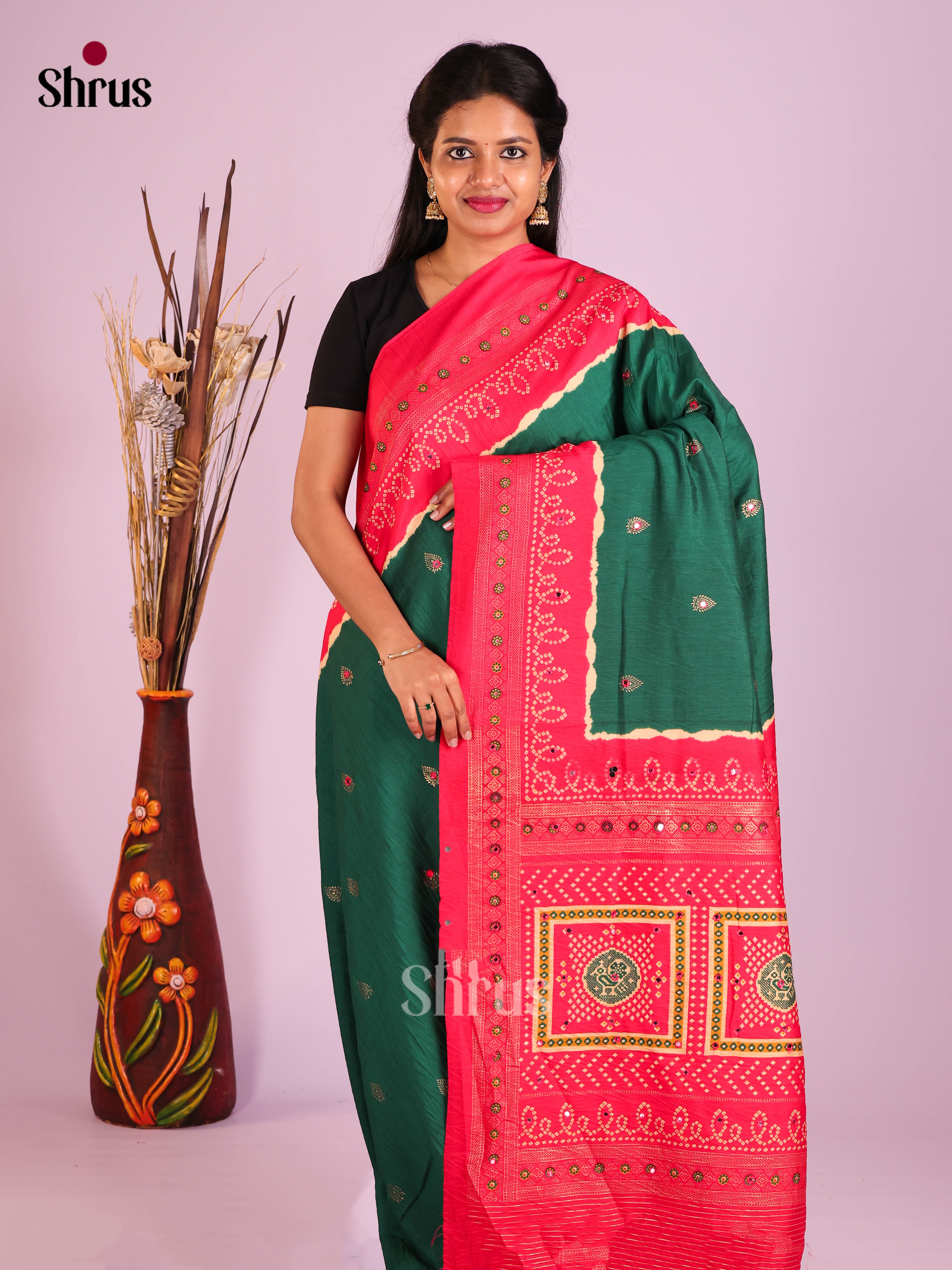 Green & Red- Bandhini Saree