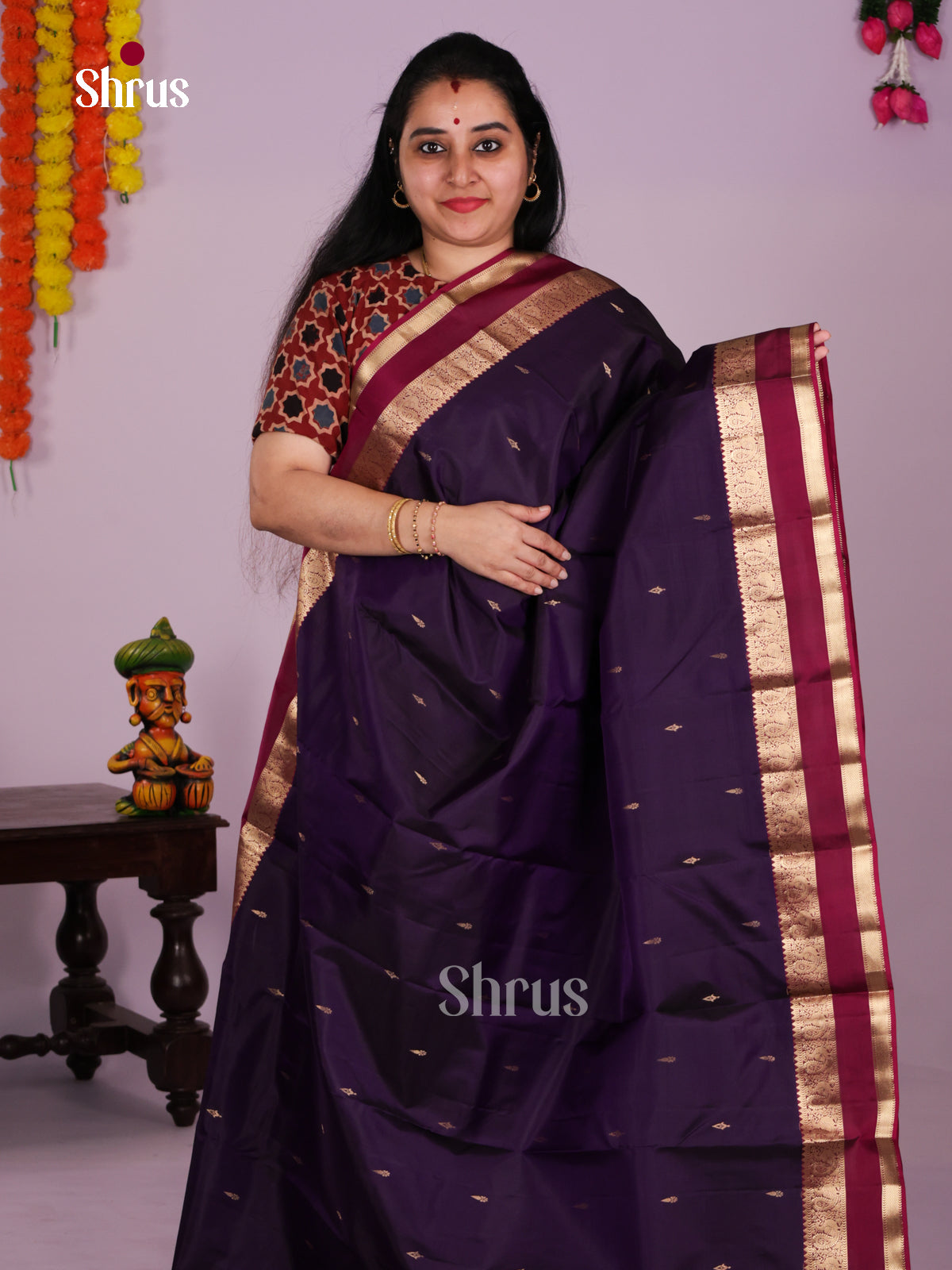 DLS16061 - Kanchipuram Butta design Saree - Shop on Shrus.com
