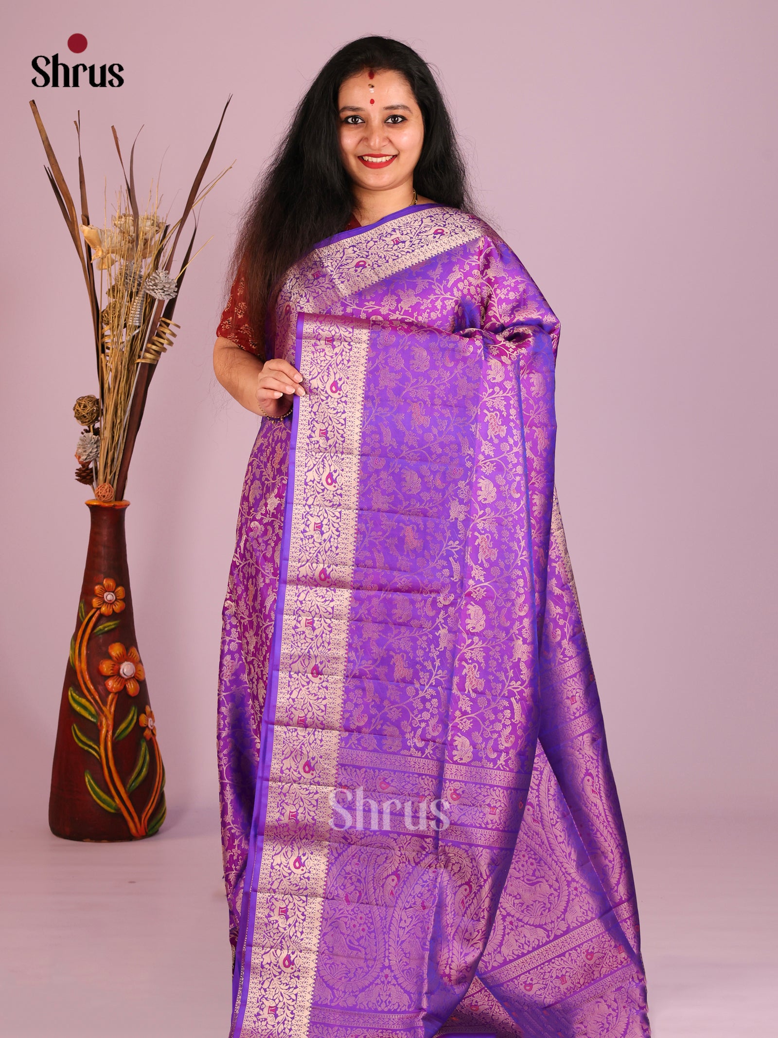 Stunning Purple Soft Silk Saree with floral nestling brocade & Zari Paisley Pallu