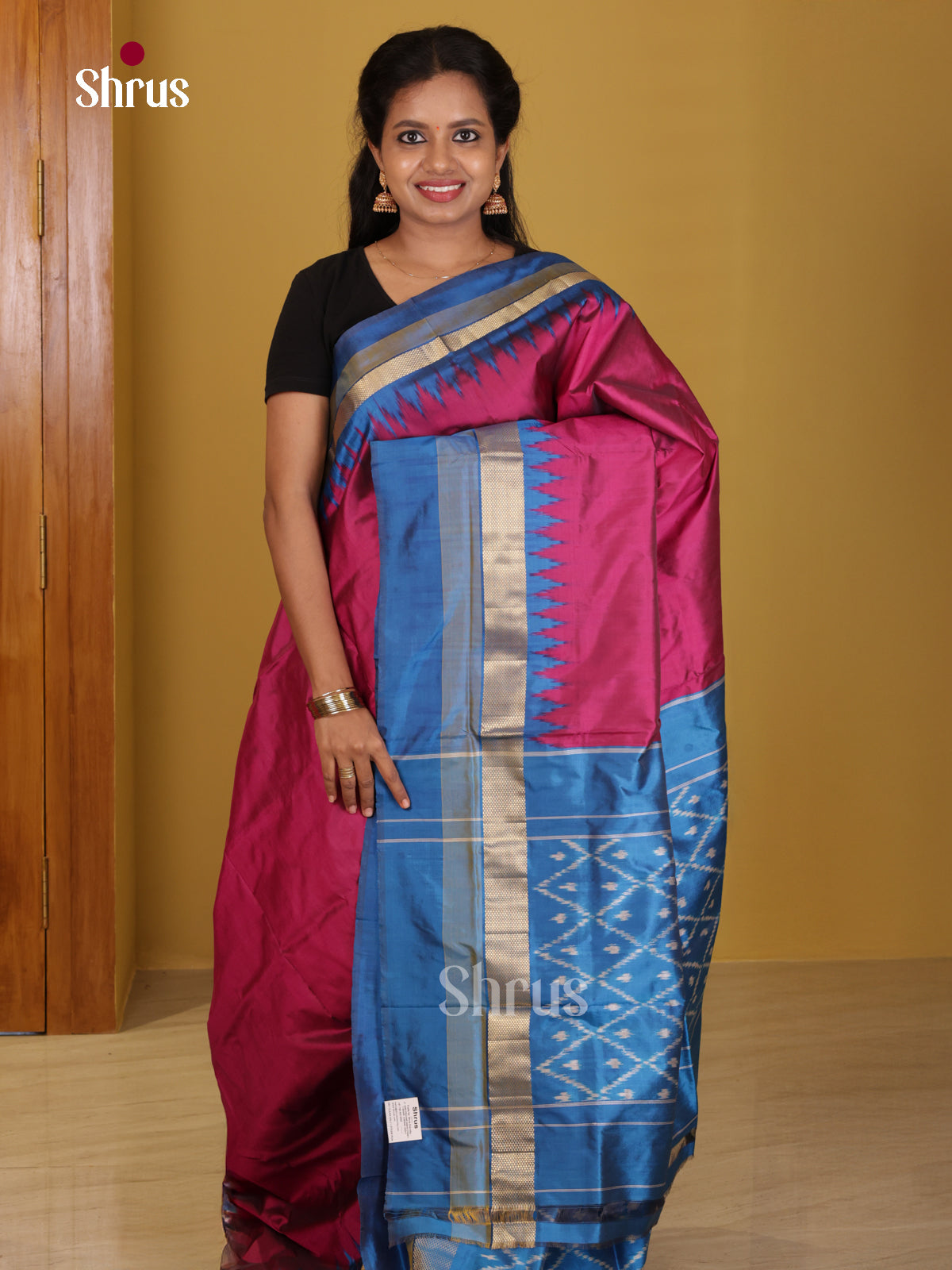 DIS16145 - Ikkat Silk Saree - Shop on Shrus.com