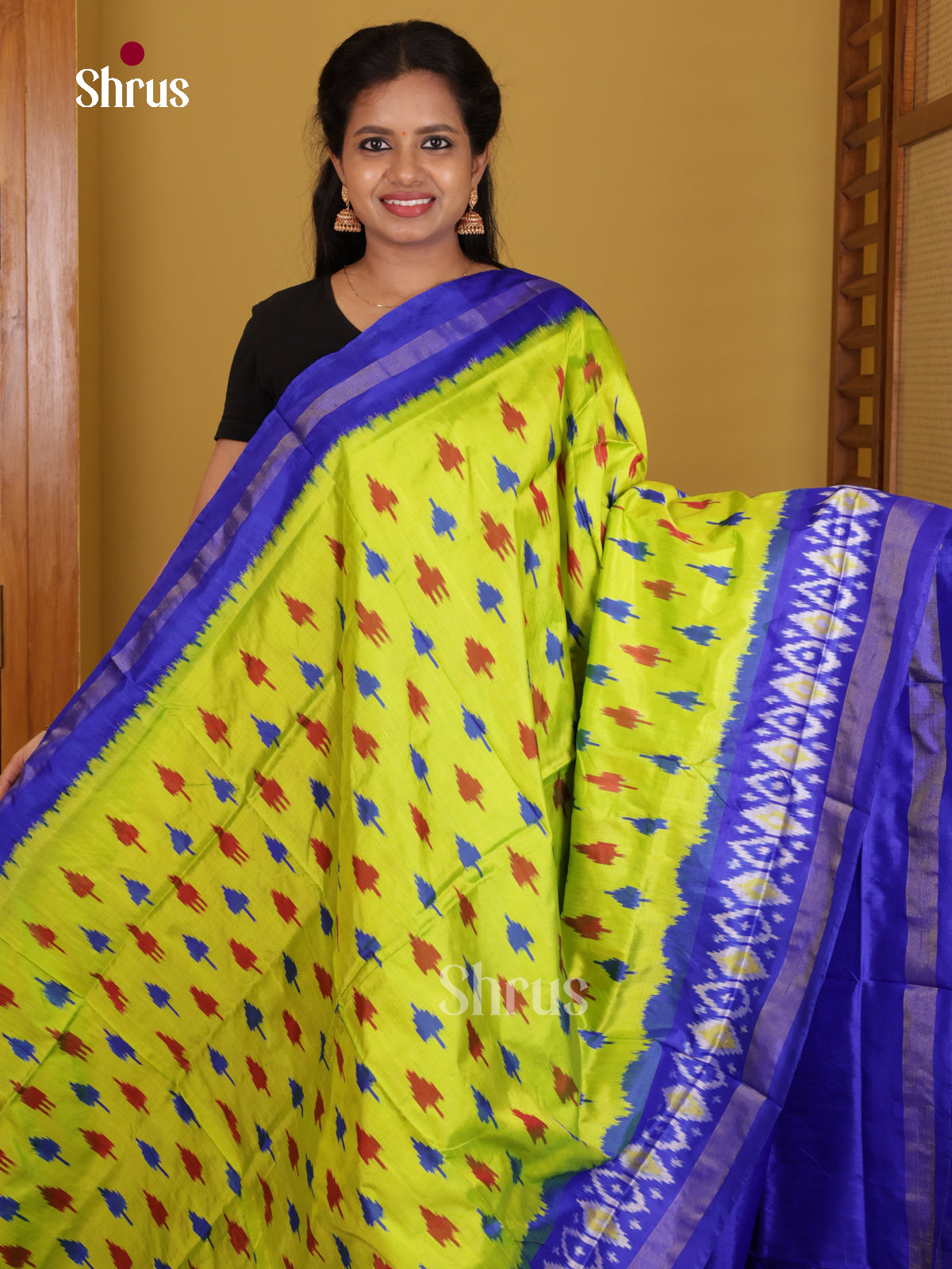 DIS16152 - Ikkat Silk Saree - Shop on Shrus.com
