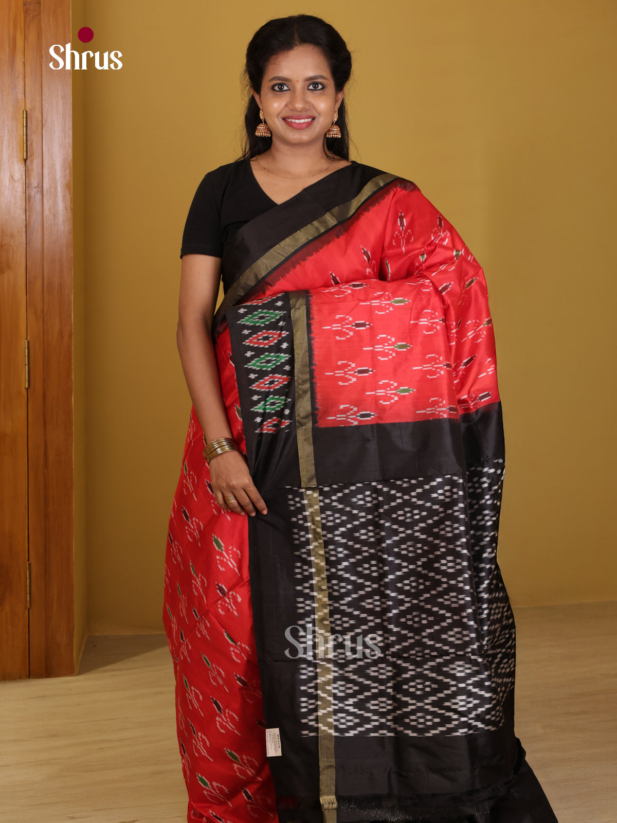 DIS16158 - Ikkat Silk Saree - Shop on Shrus.com