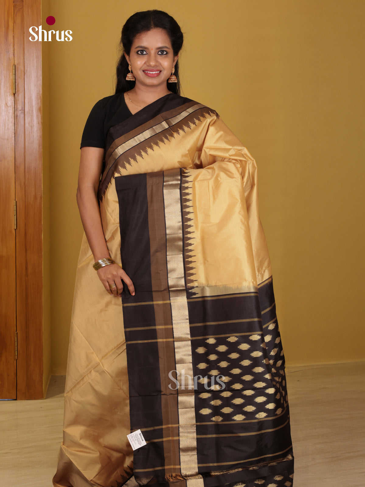 DIS16166 - Ikkat Silk Saree - Shop on Shrus.com