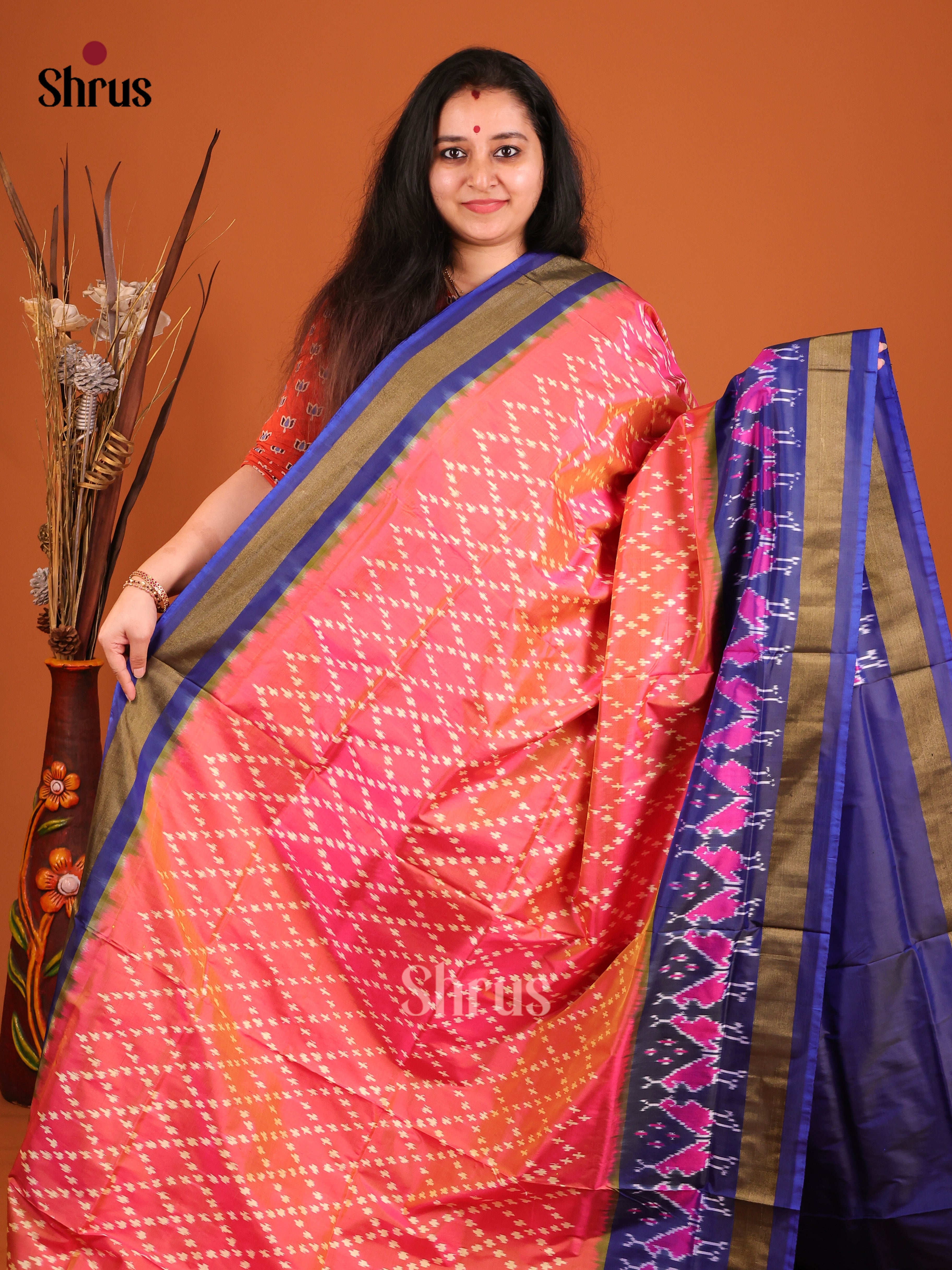 DIS16179 - Ikkat Silk Saree
