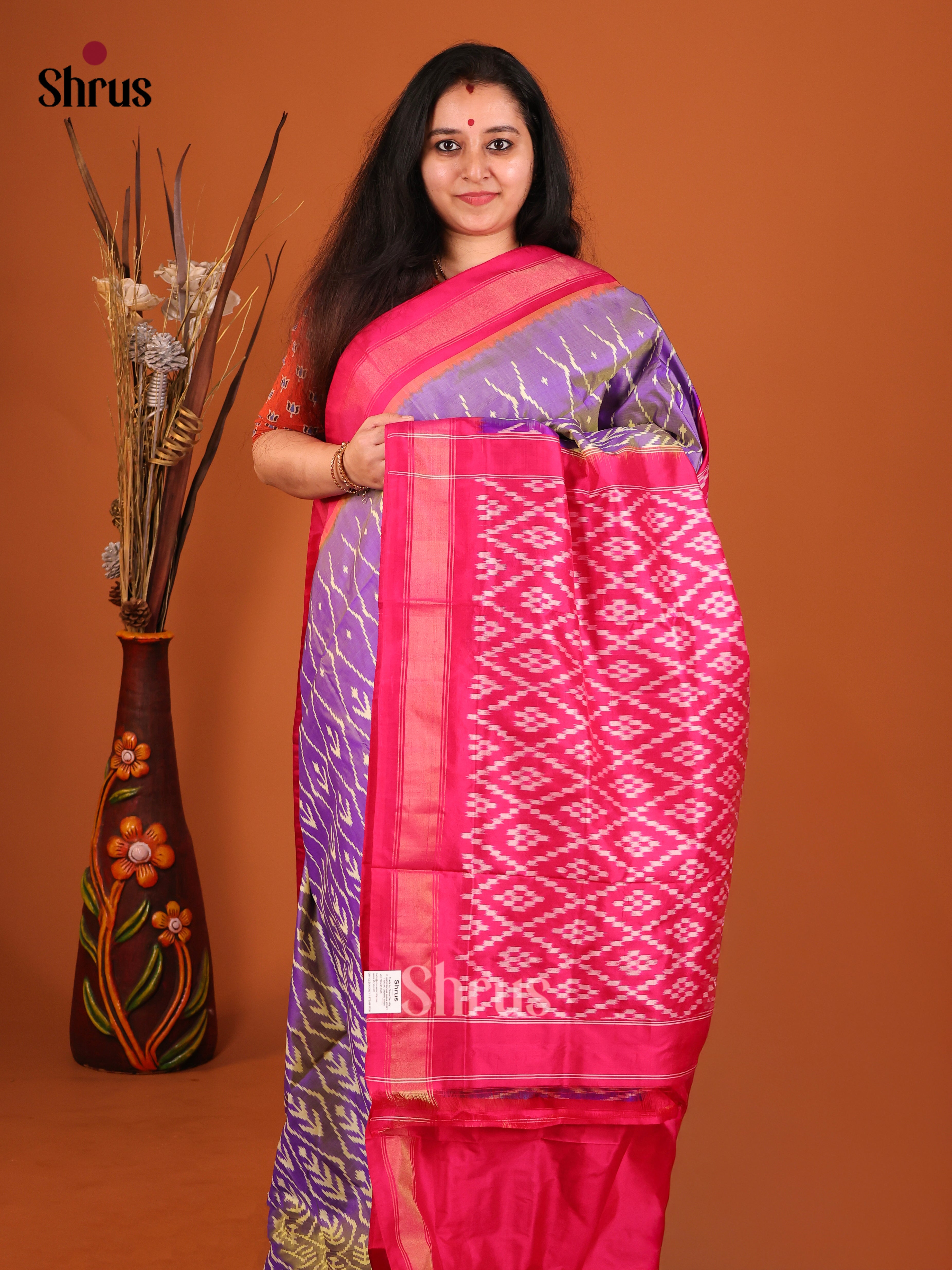 DIS16180 - Ikkat Silk Saree
