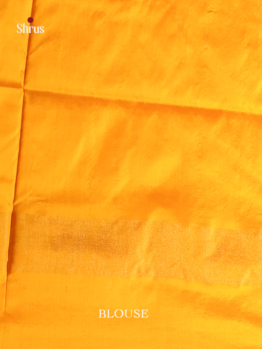 DIS16202 - Ikkat Silk Saree