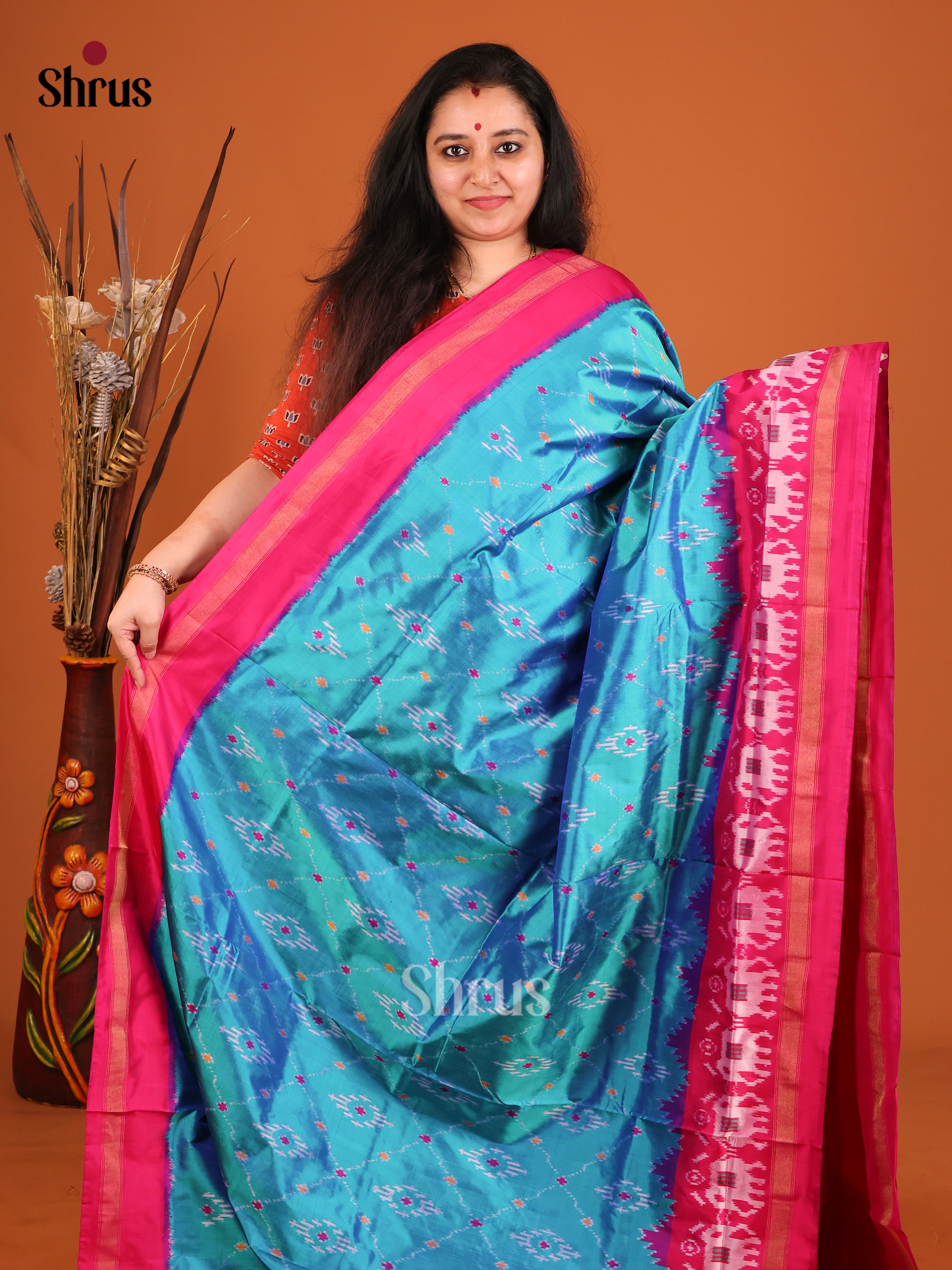DIS16210 - Ikkat Silk Saree
