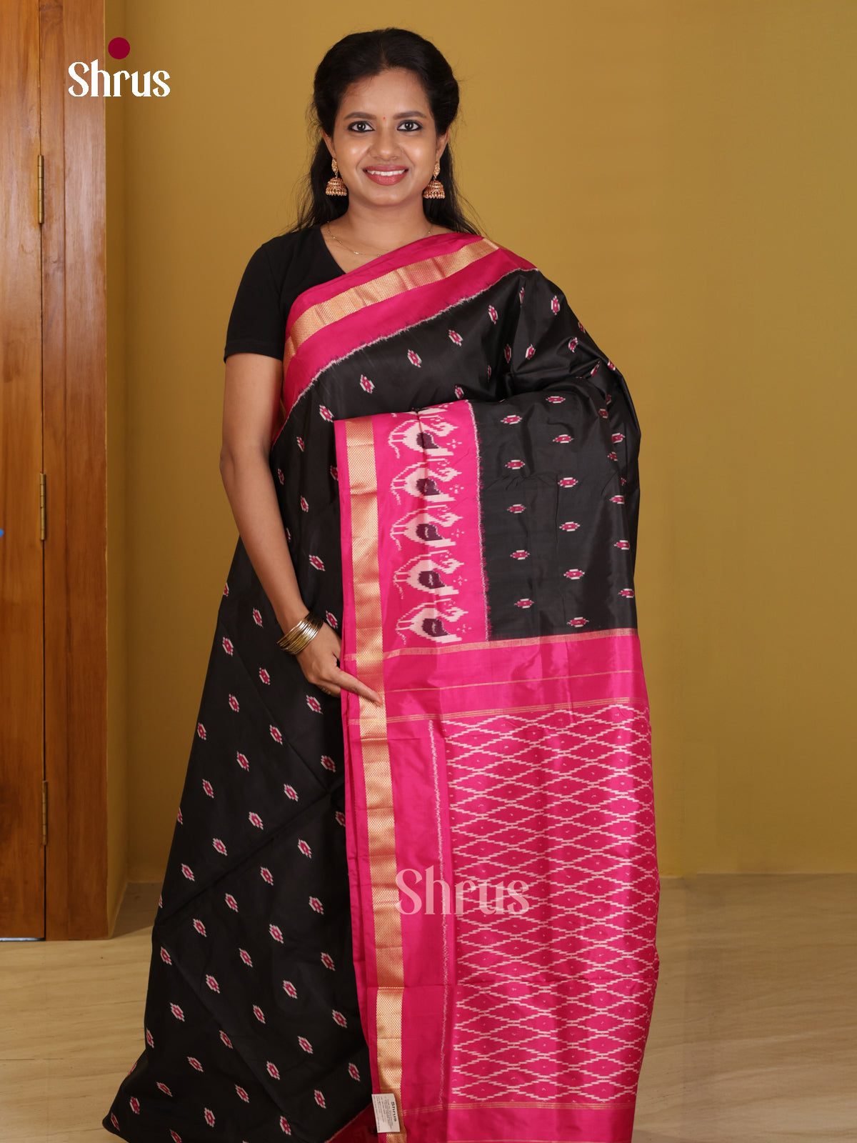 DIS16224 - Ikkat Silk Saree - Shop on Shrus.com