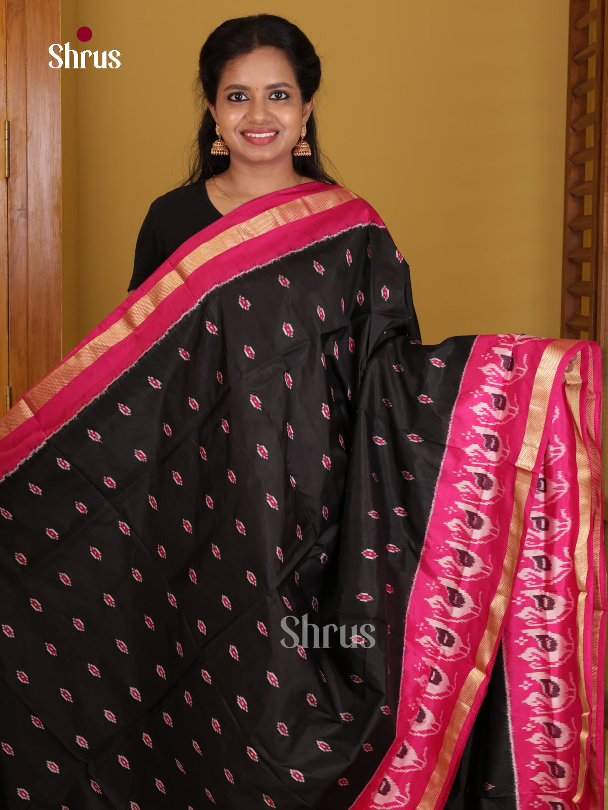 DIS16224 - Ikkat Silk Saree - Shop on Shrus.com