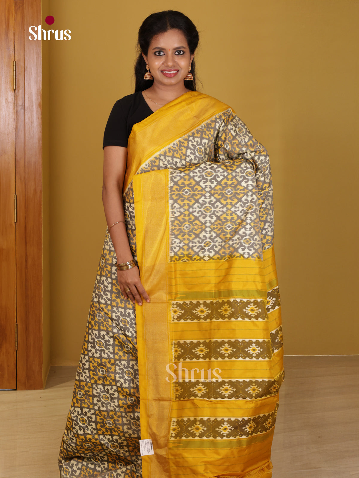 DIS16238 - Ikkat Silk Saree - Shop on Shrus.com