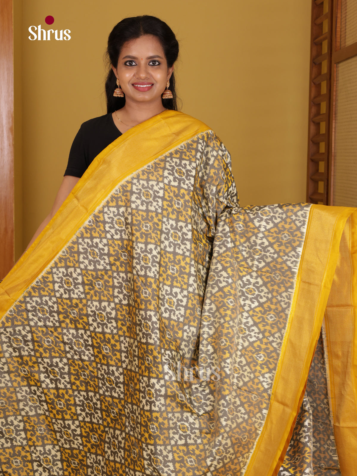 DIS16238 - Ikkat Silk Saree - Shop on Shrus.com