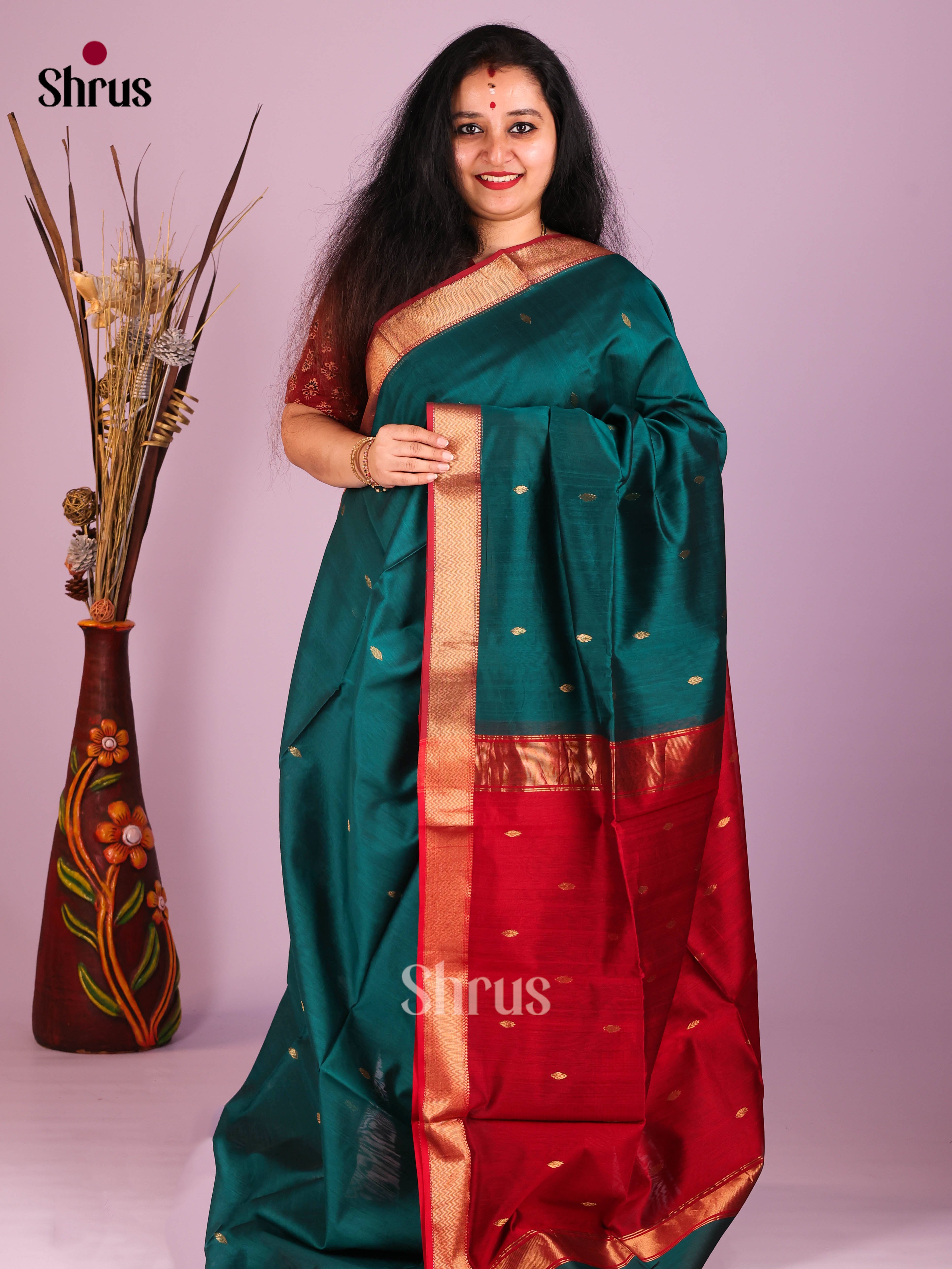 Peacock Green & Red - Maheshwari silkcotton Saree - Shop on Shrus.com