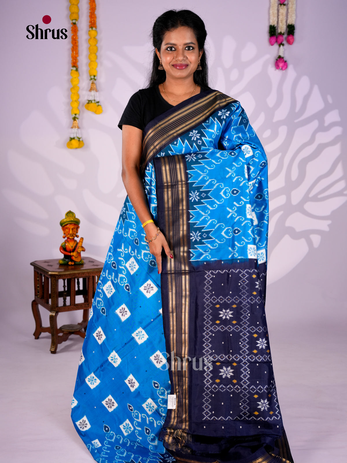 DIS16512 - Ikkat Silk Saree - Shop on Shrus.com